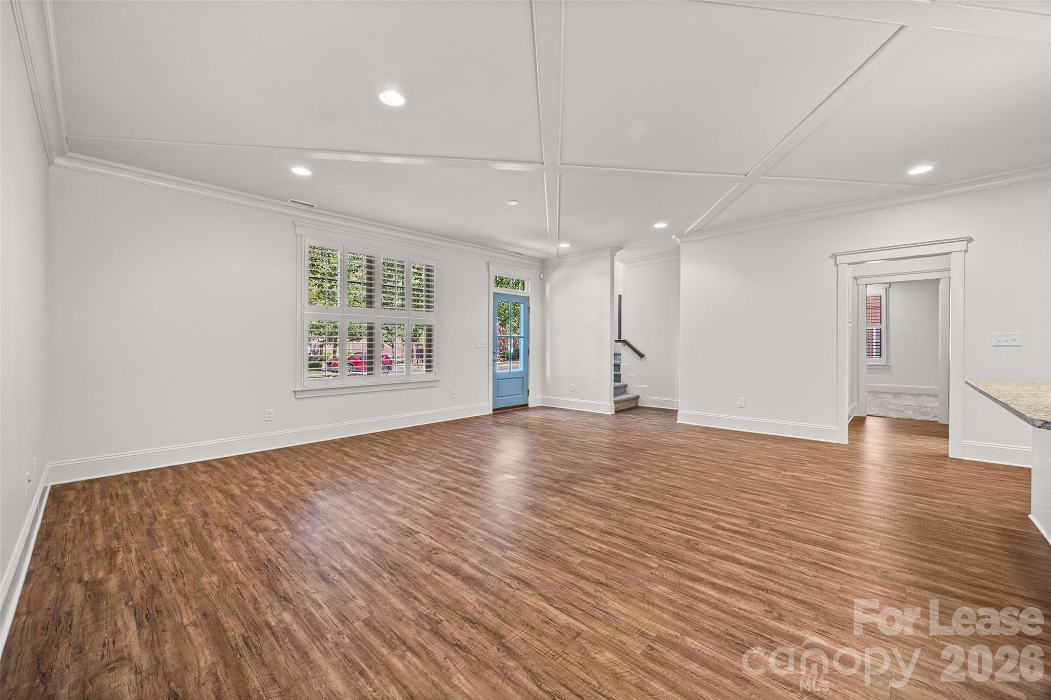 706 Kingsley Way Property Photo 6