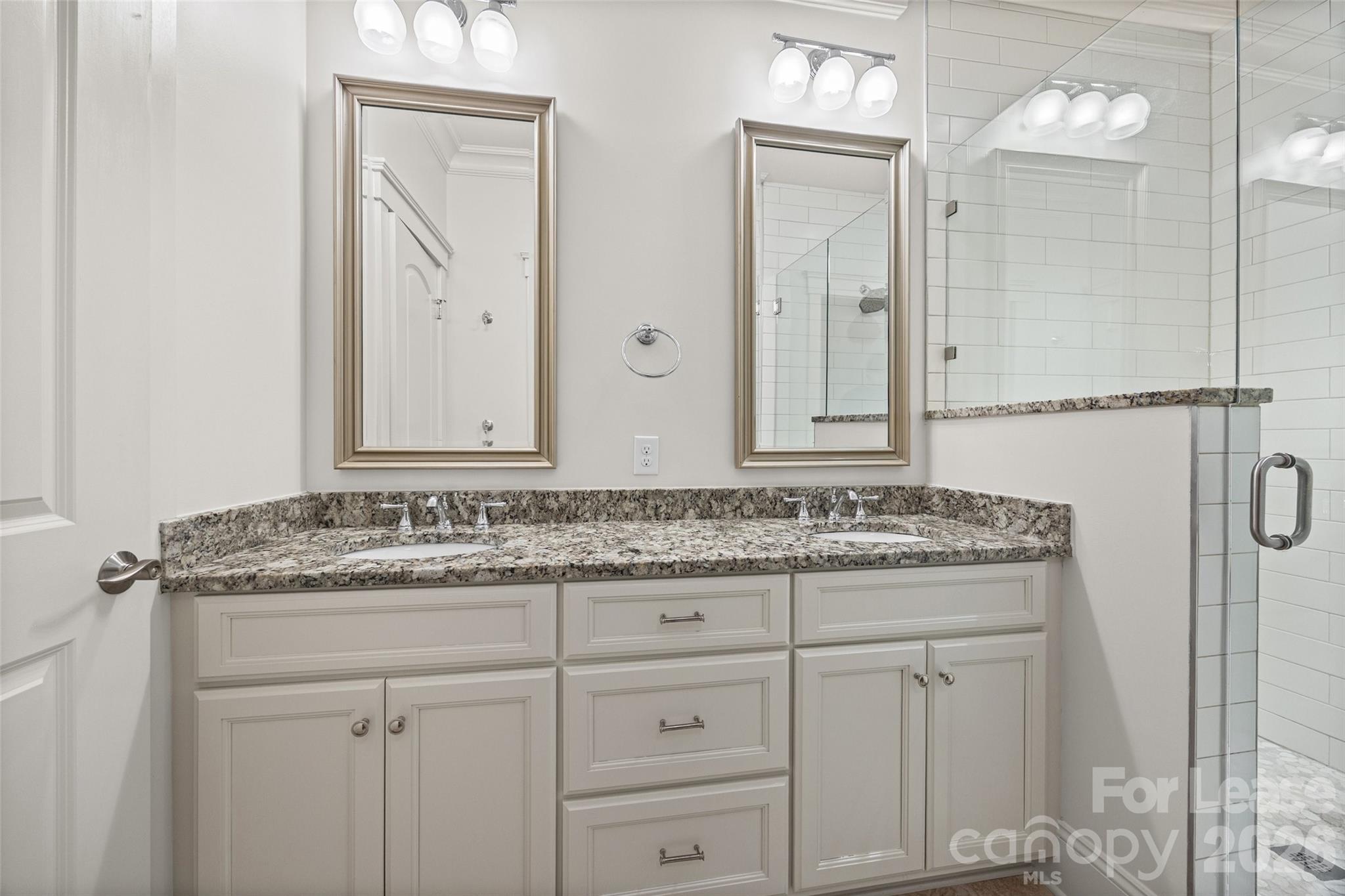 706 Kingsley Way Property Photo 18