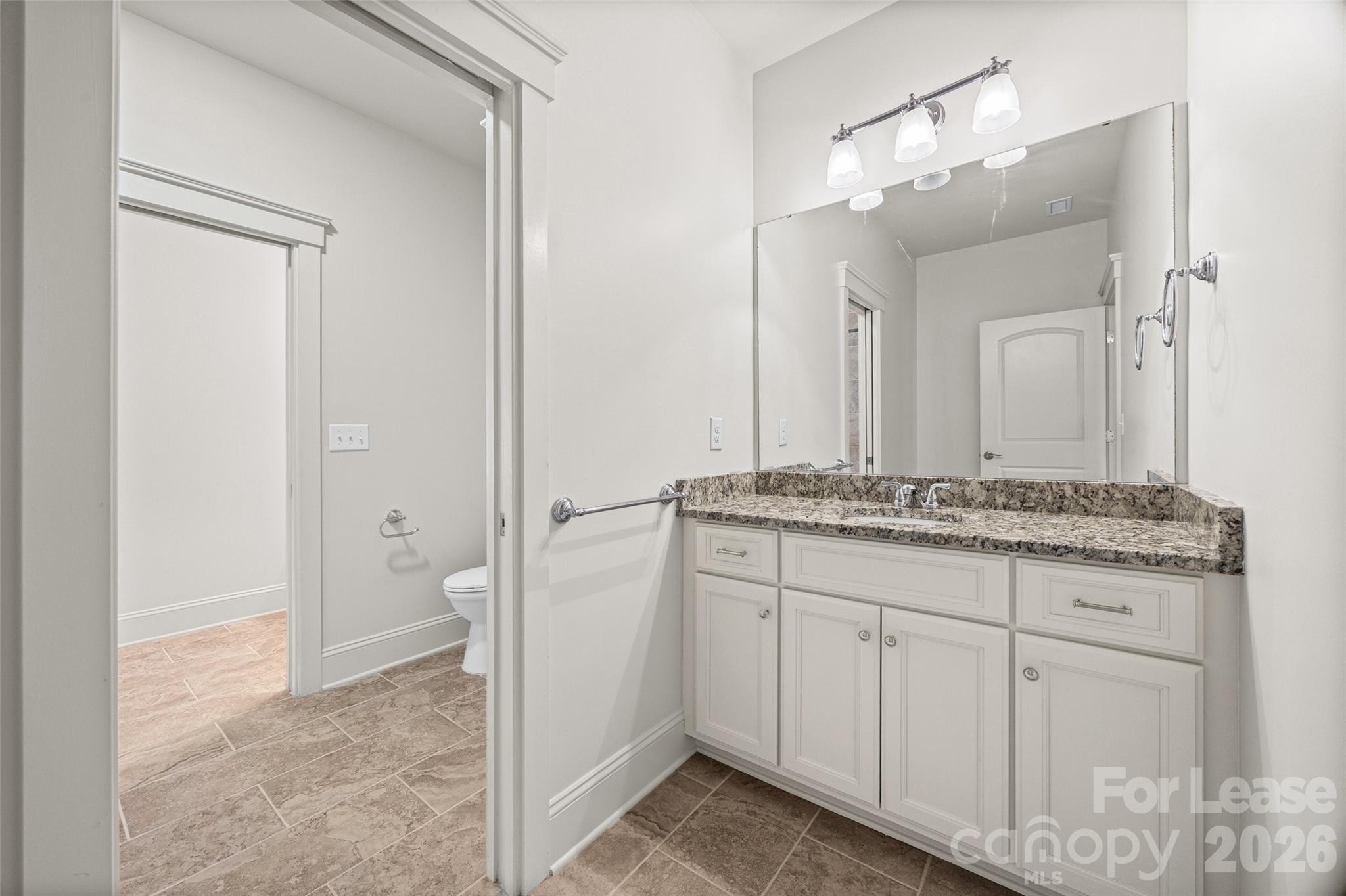 706 Kingsley Way Property Photo 25