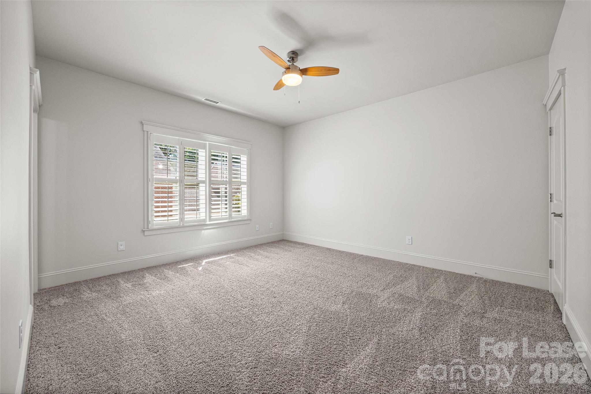 706 Kingsley Way Property Photo 28