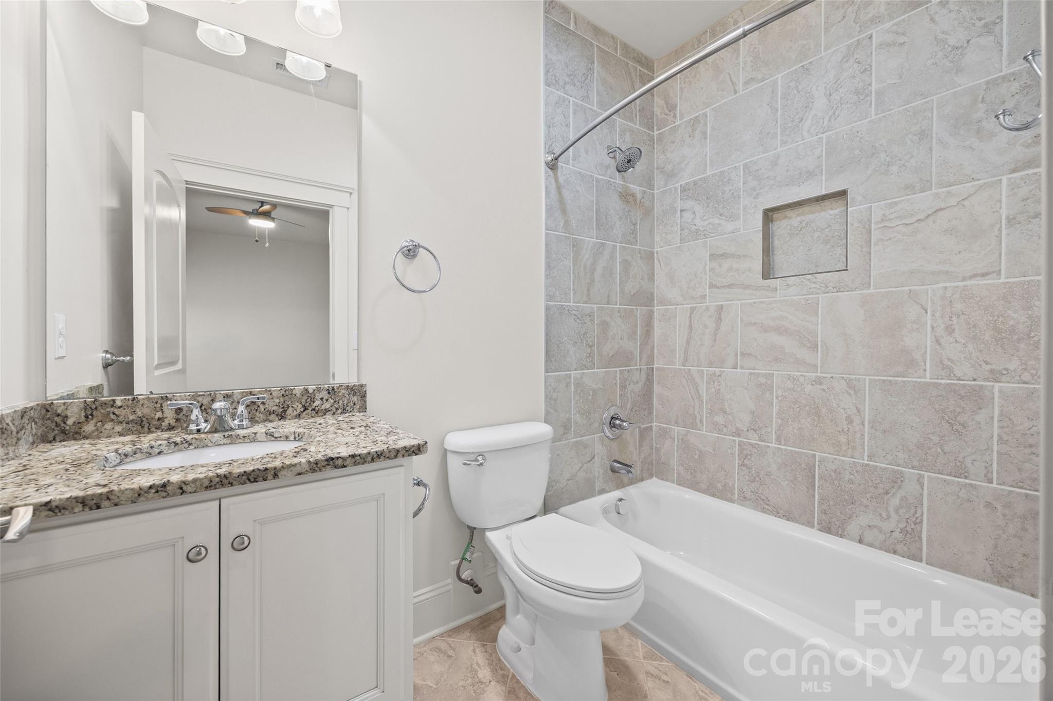 706 Kingsley Way Property Photo 32