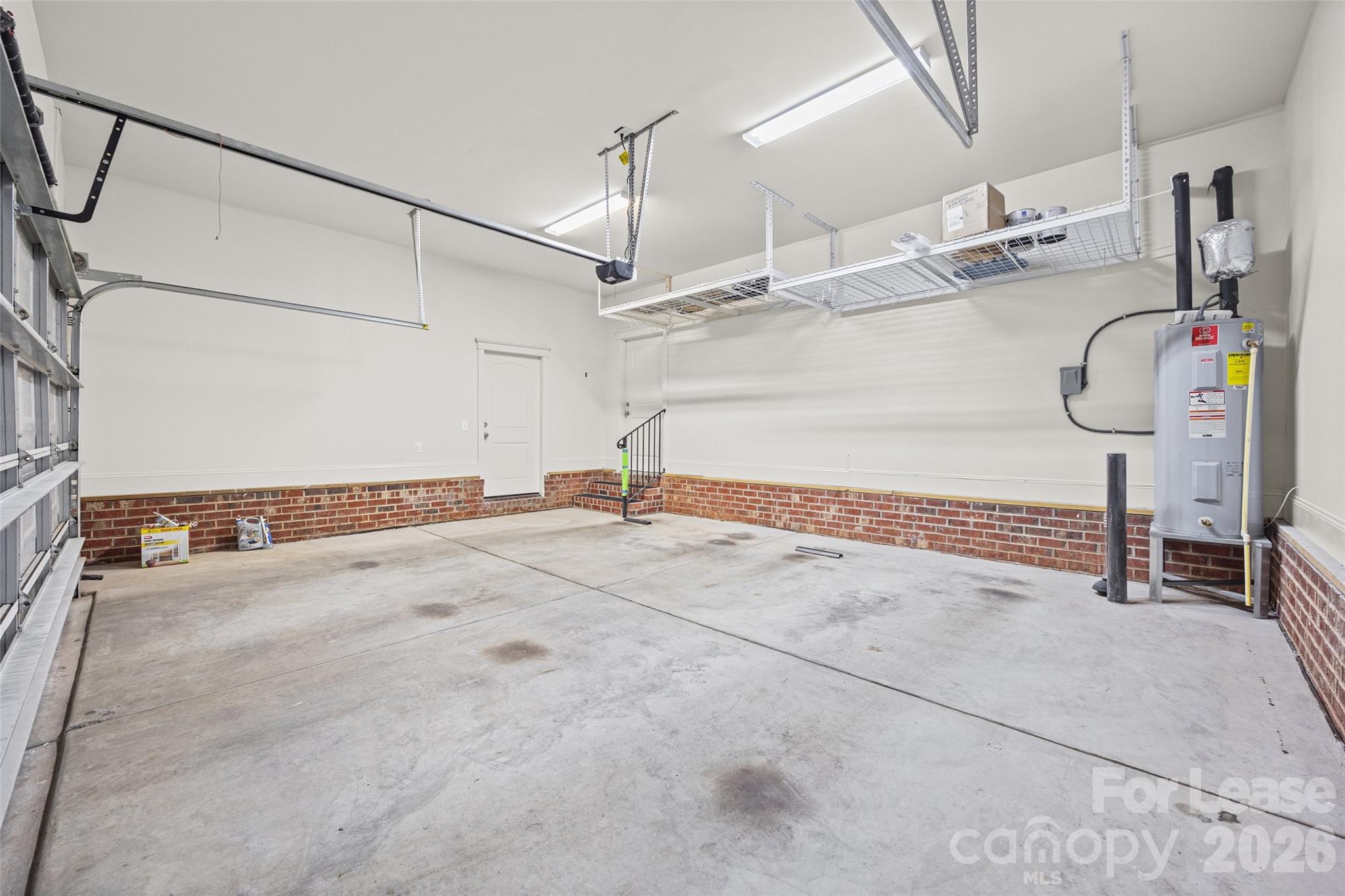 706 Kingsley Way Property Photo 33