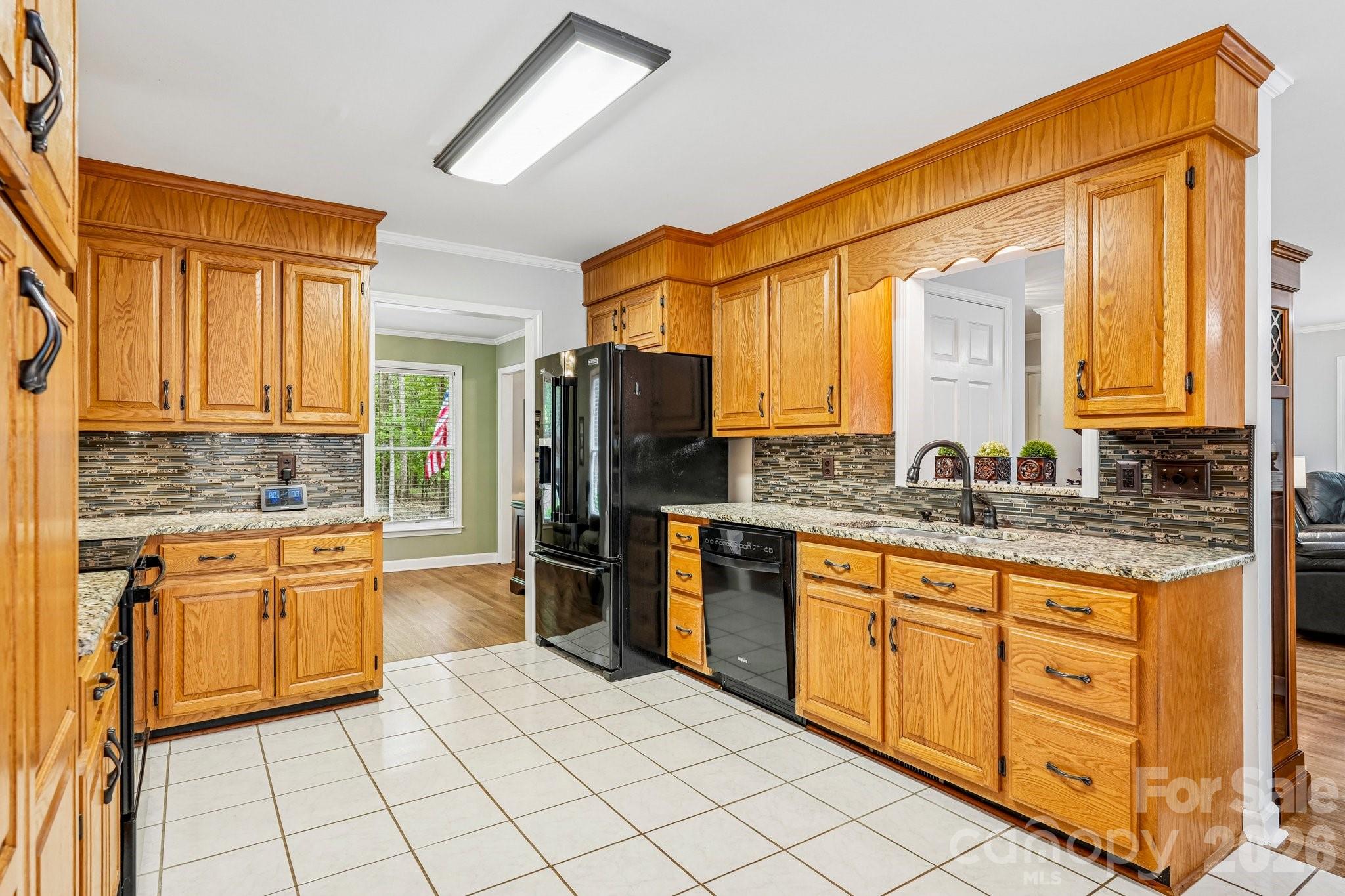 6366 Green Oak Drive Property Photo 14