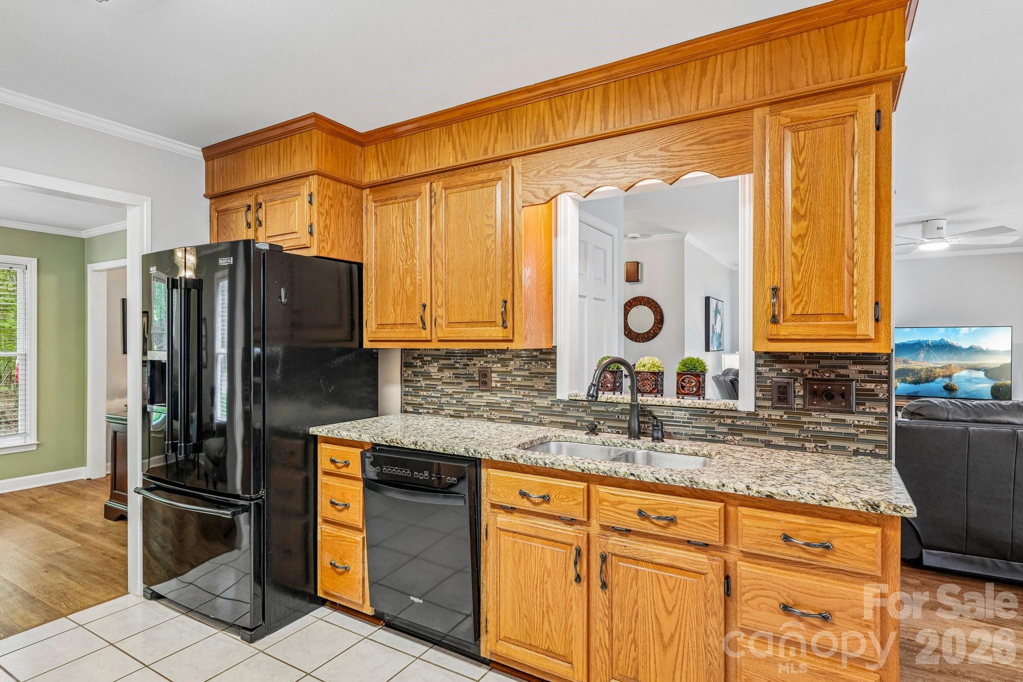 6366 Green Oak Drive Property Photo 16