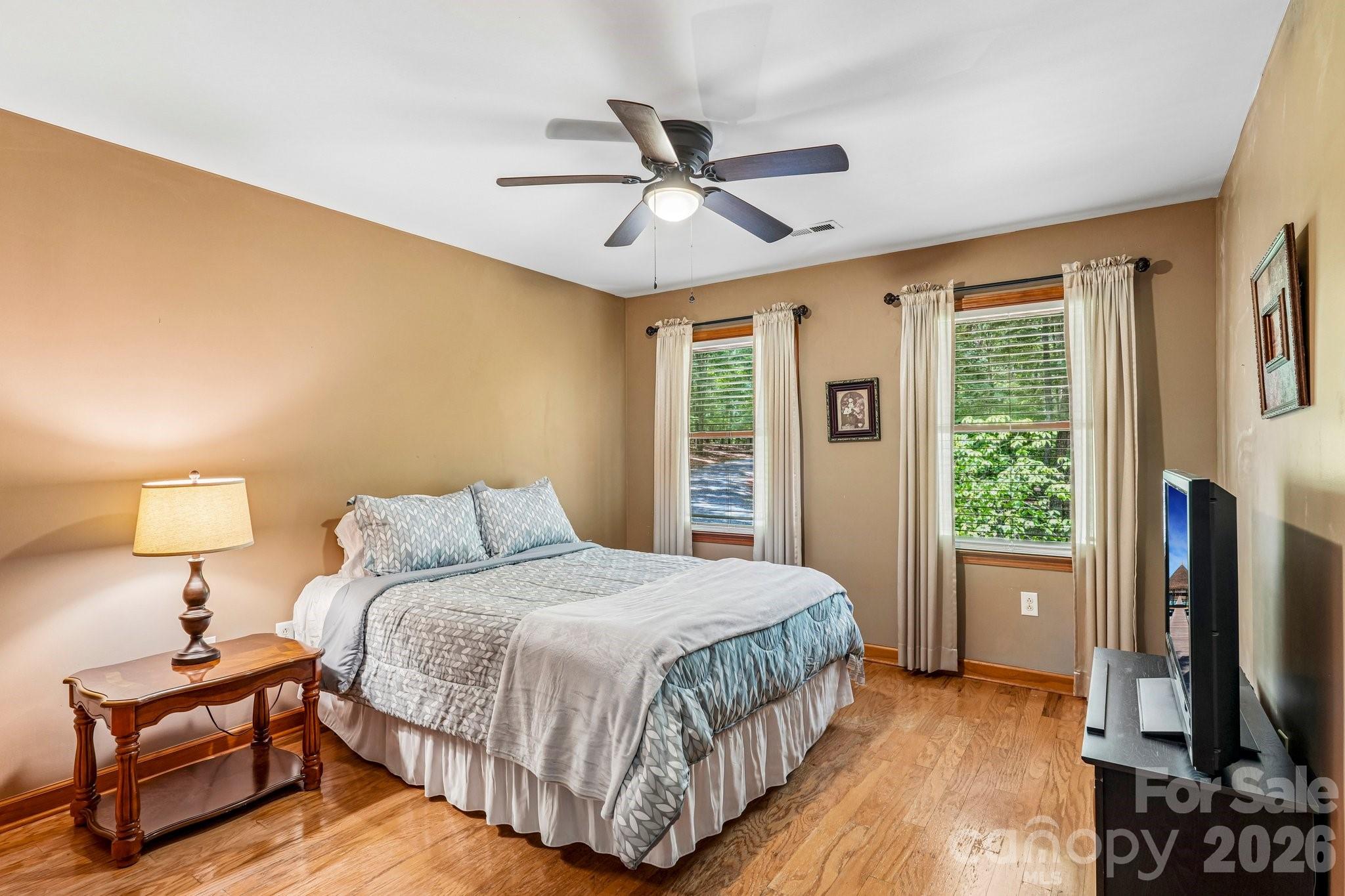 6366 Green Oak Drive Property Photo 23