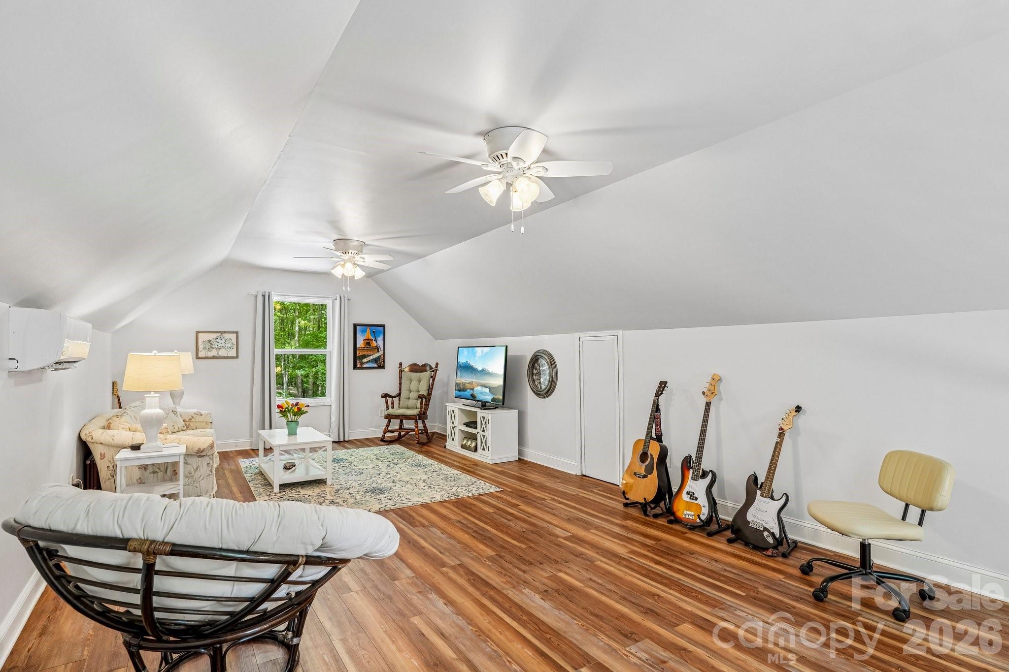6366 Green Oak Drive Property Photo 34