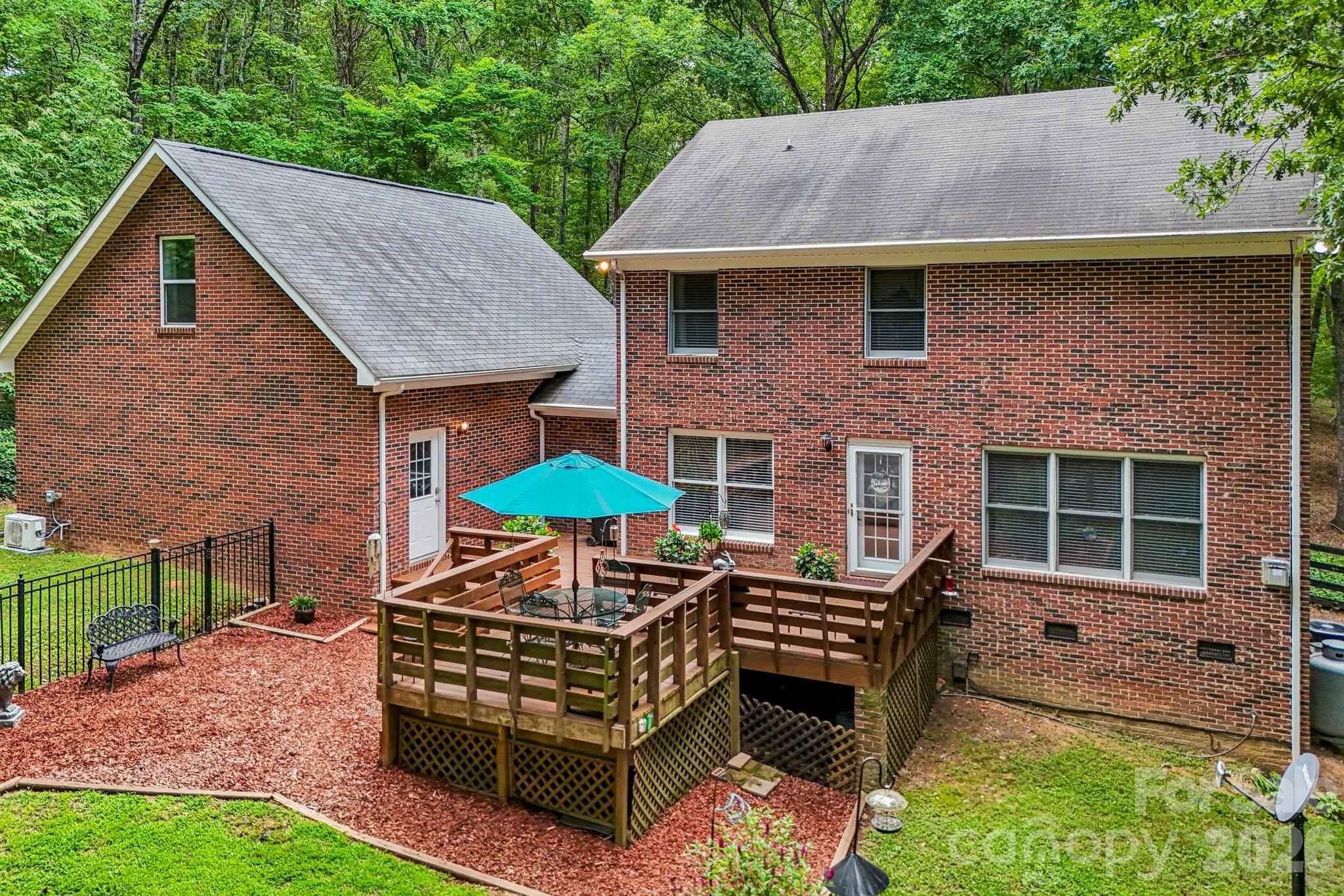 6366 Green Oak Drive Property Photo 40
