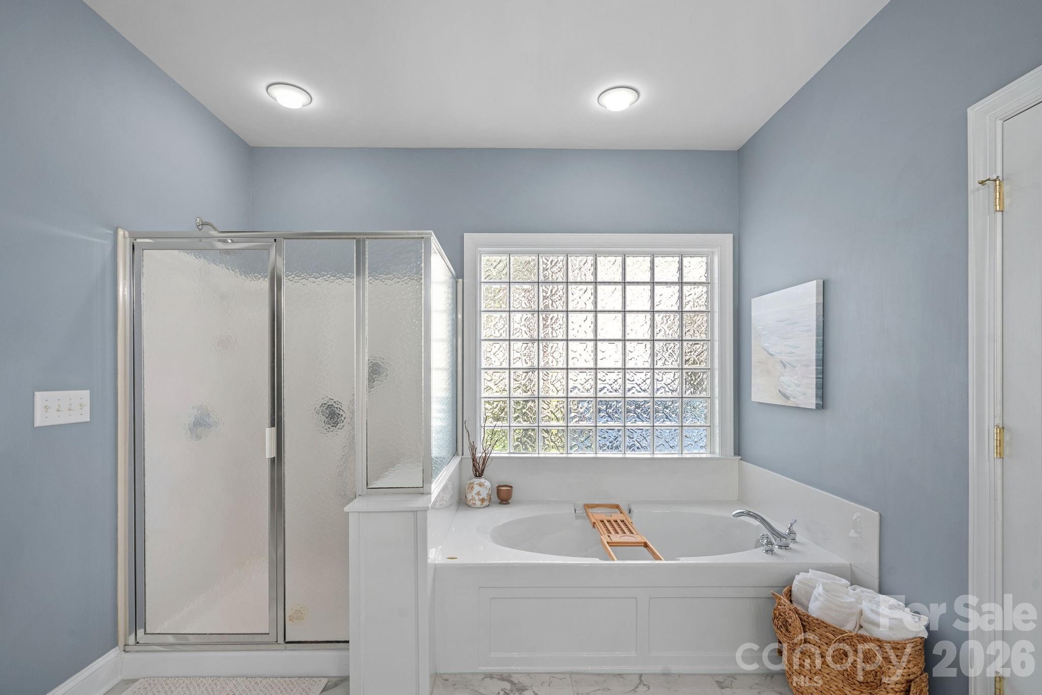 710 Fairway Point Drive Property Photo 17