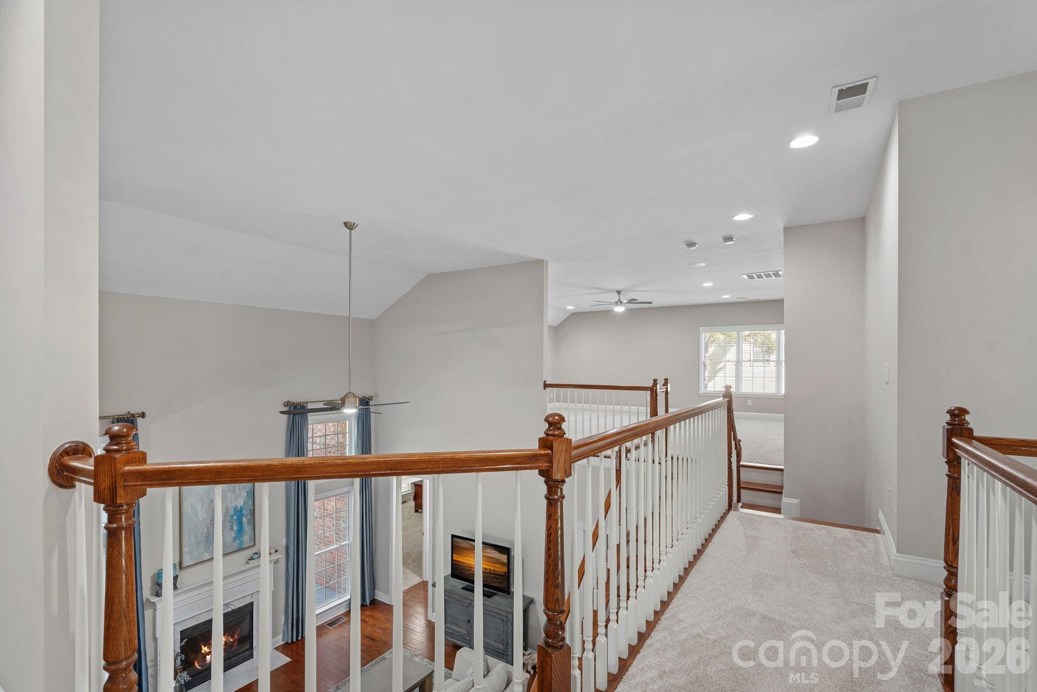 710 Fairway Point Drive Property Photo 22
