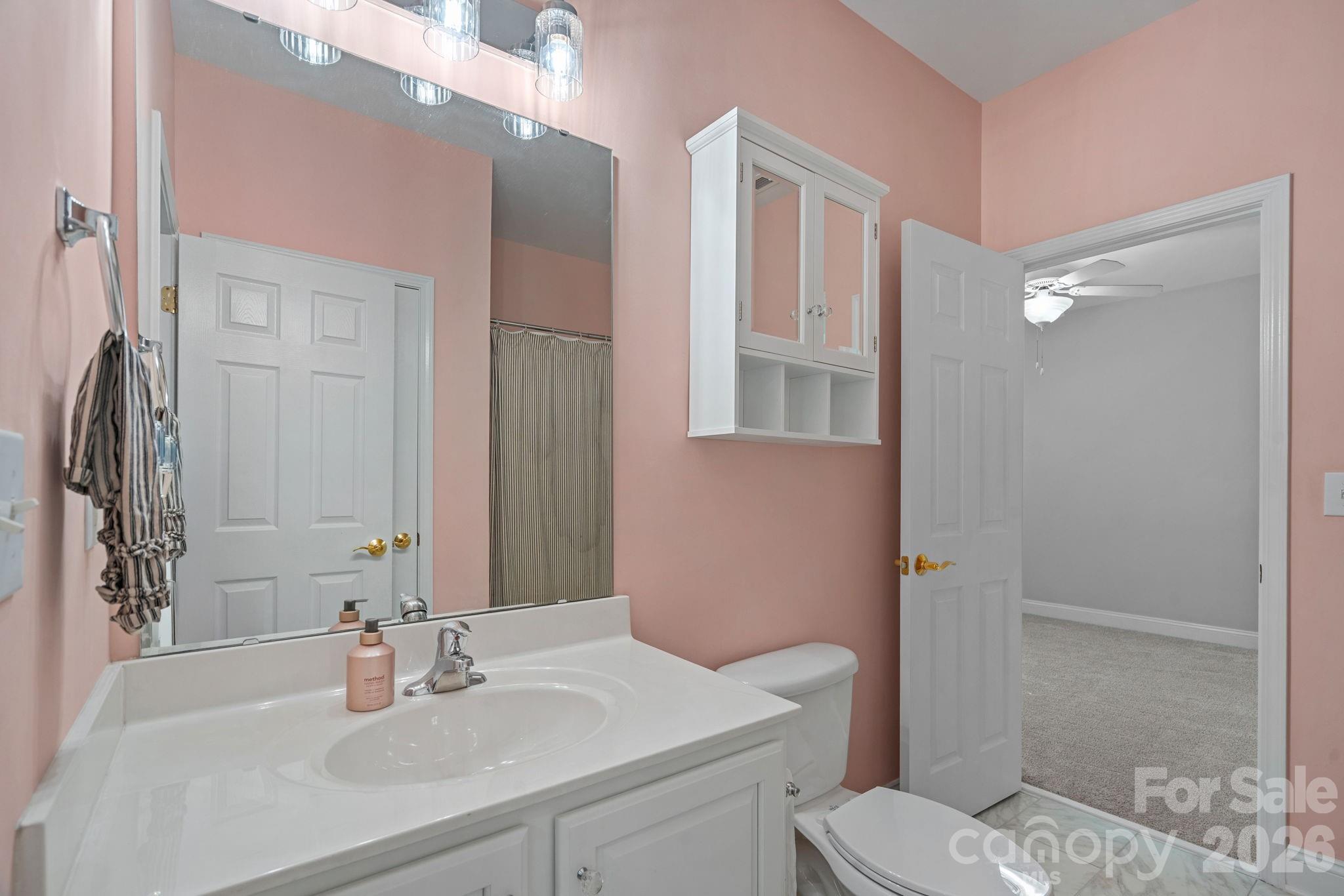710 Fairway Point Drive Property Photo 25