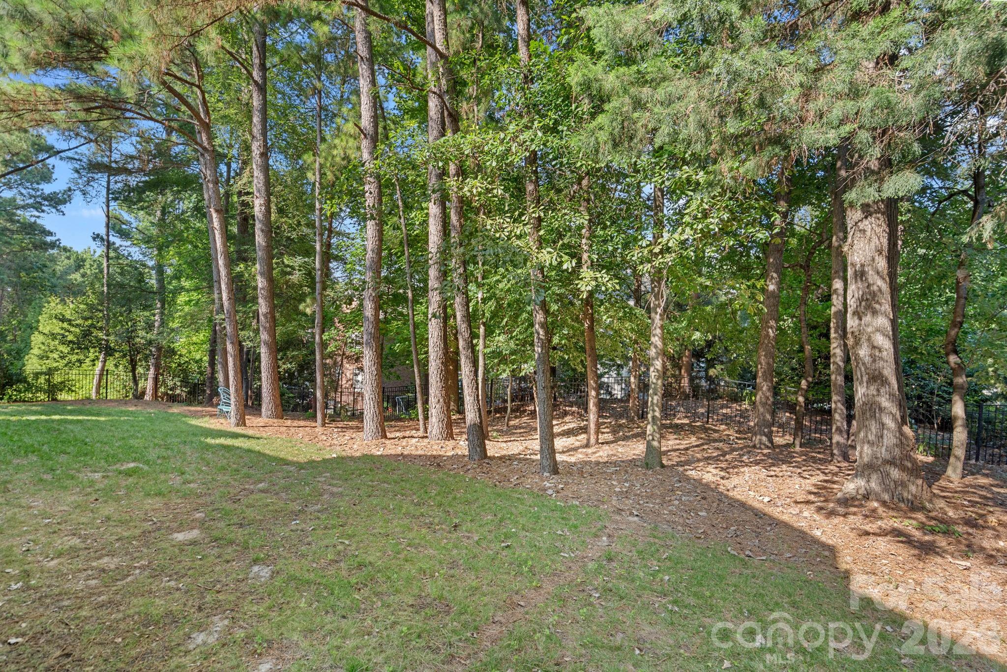 710 Fairway Point Drive Property Photo 38