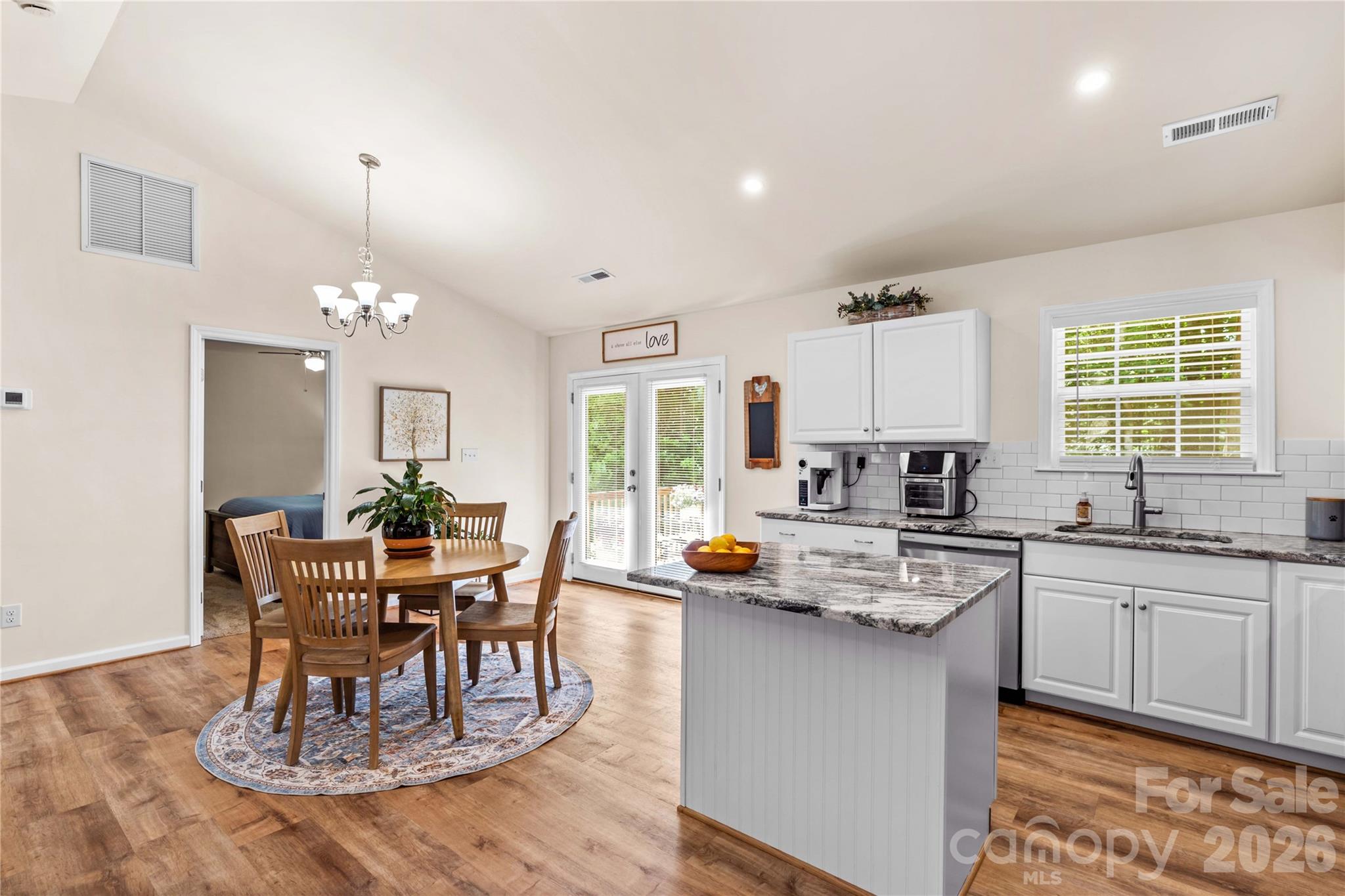 122 S Yadkin River Road Property Photo 4