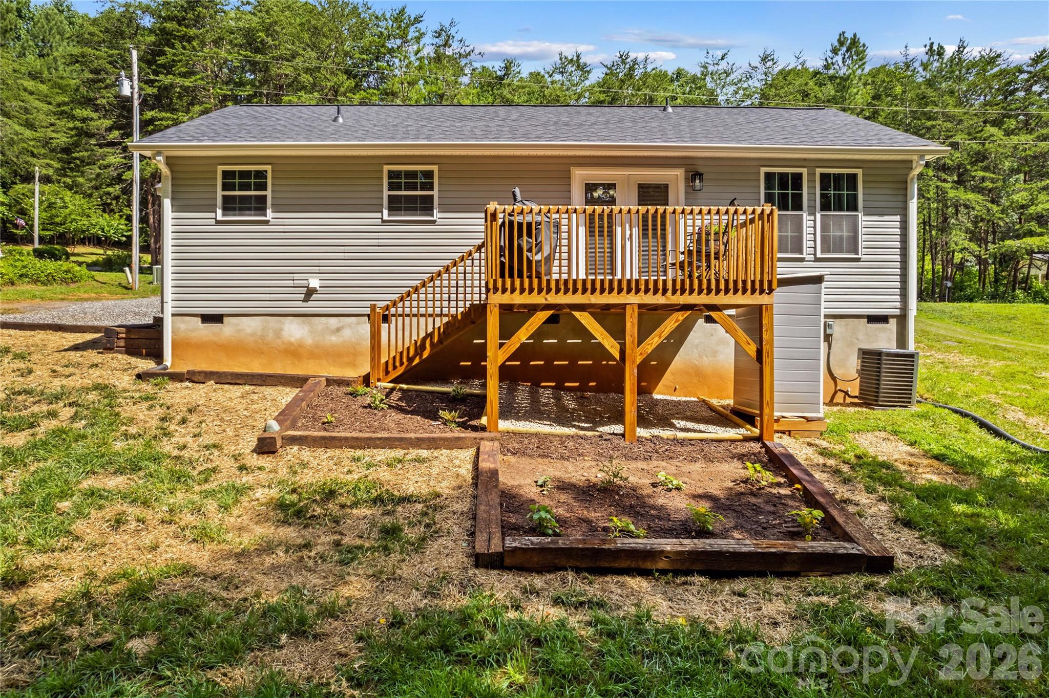 122 S Yadkin River Road Property Photo 18