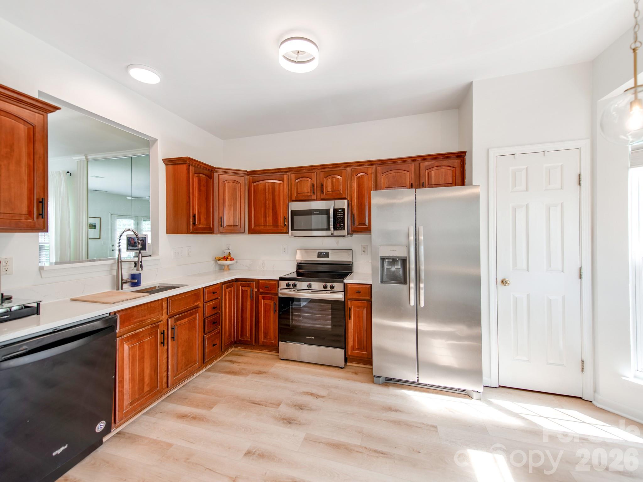 12117 Harrison Steel Drive Property Photo 16