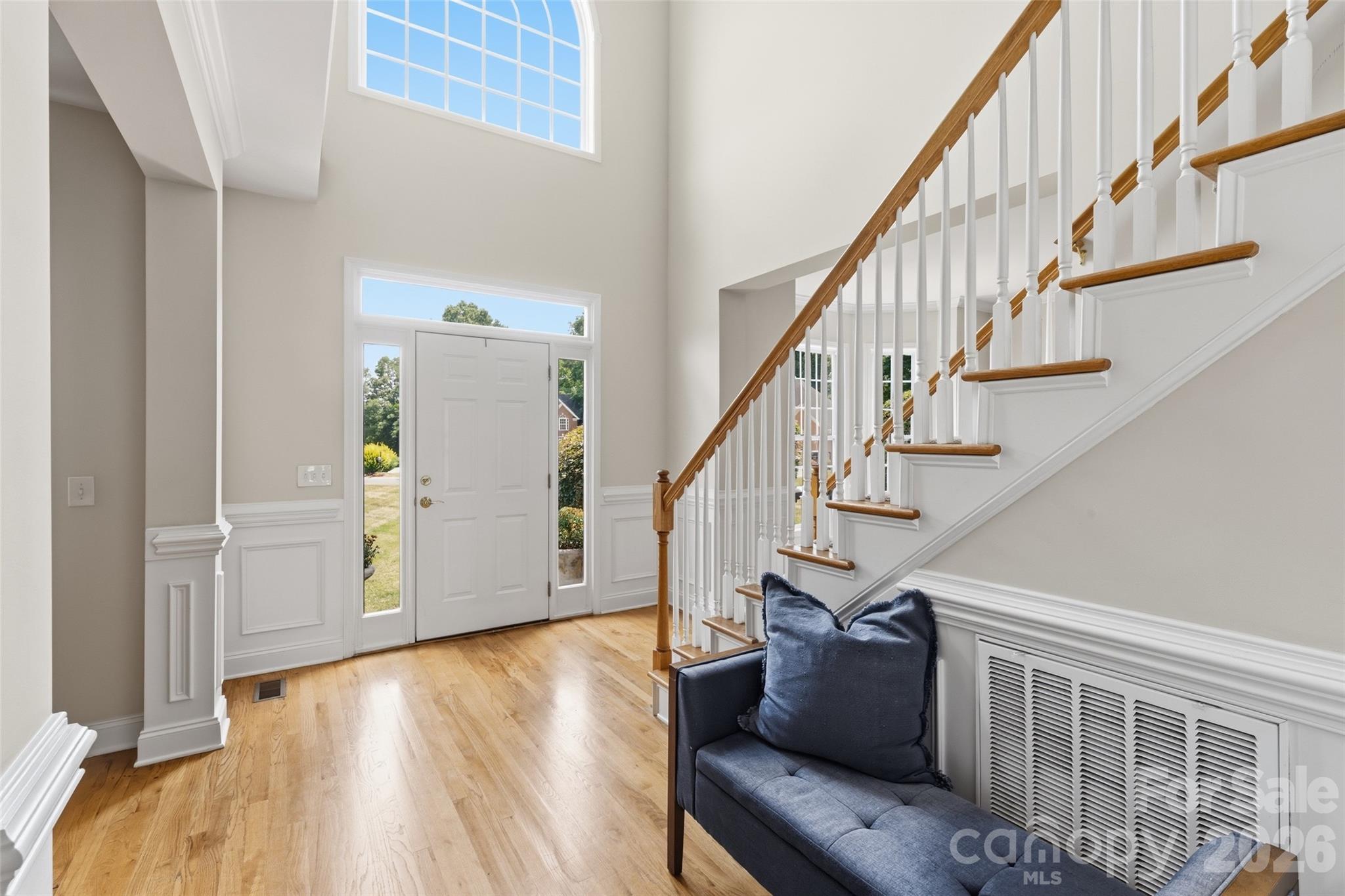 6006 Embassy Court Property Photo 4