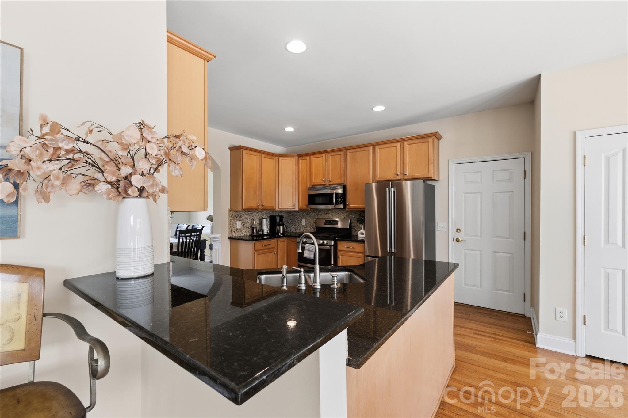 6006 Embassy Court Property Photo 17