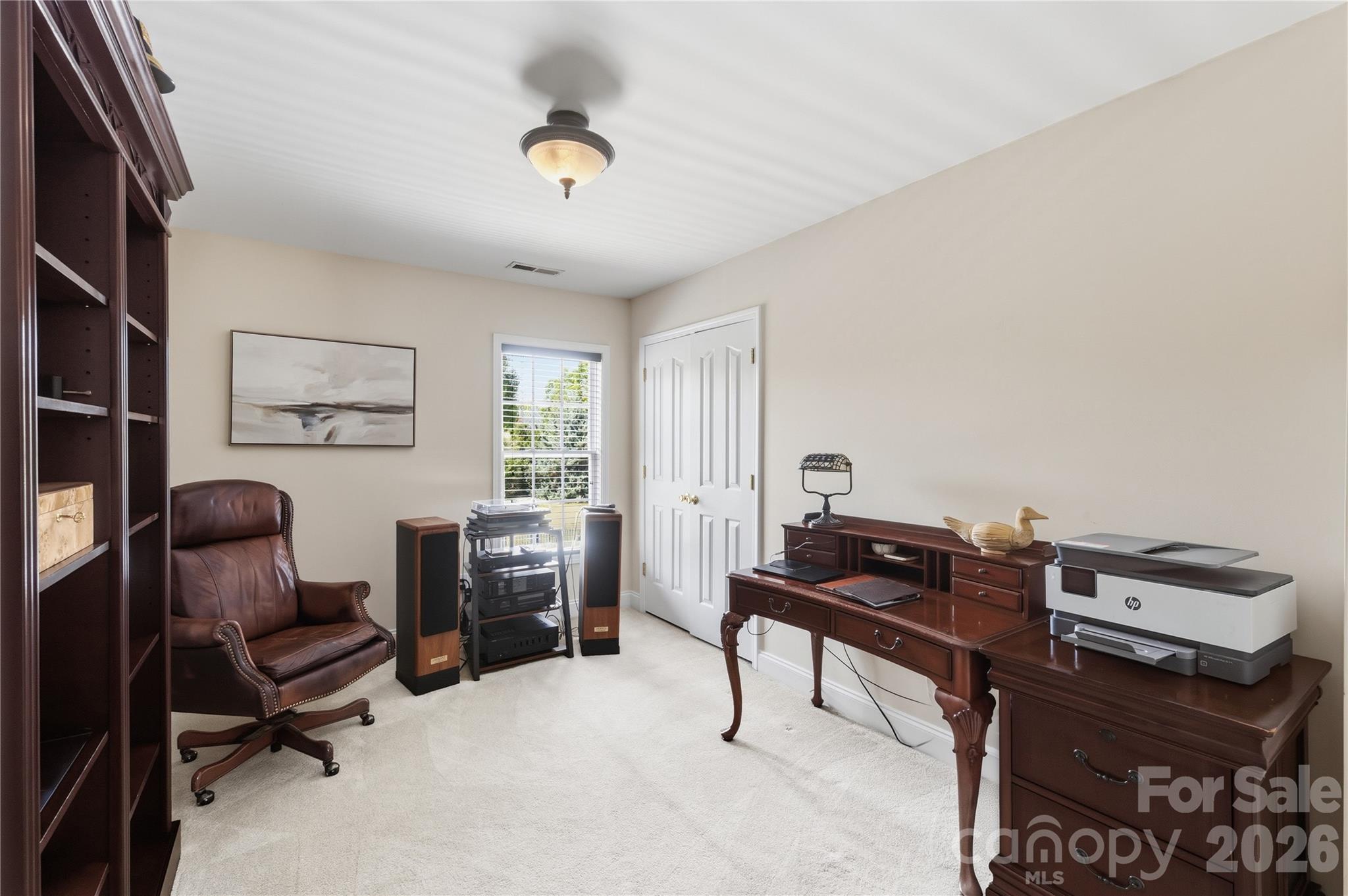 6006 Embassy Court Property Photo 27