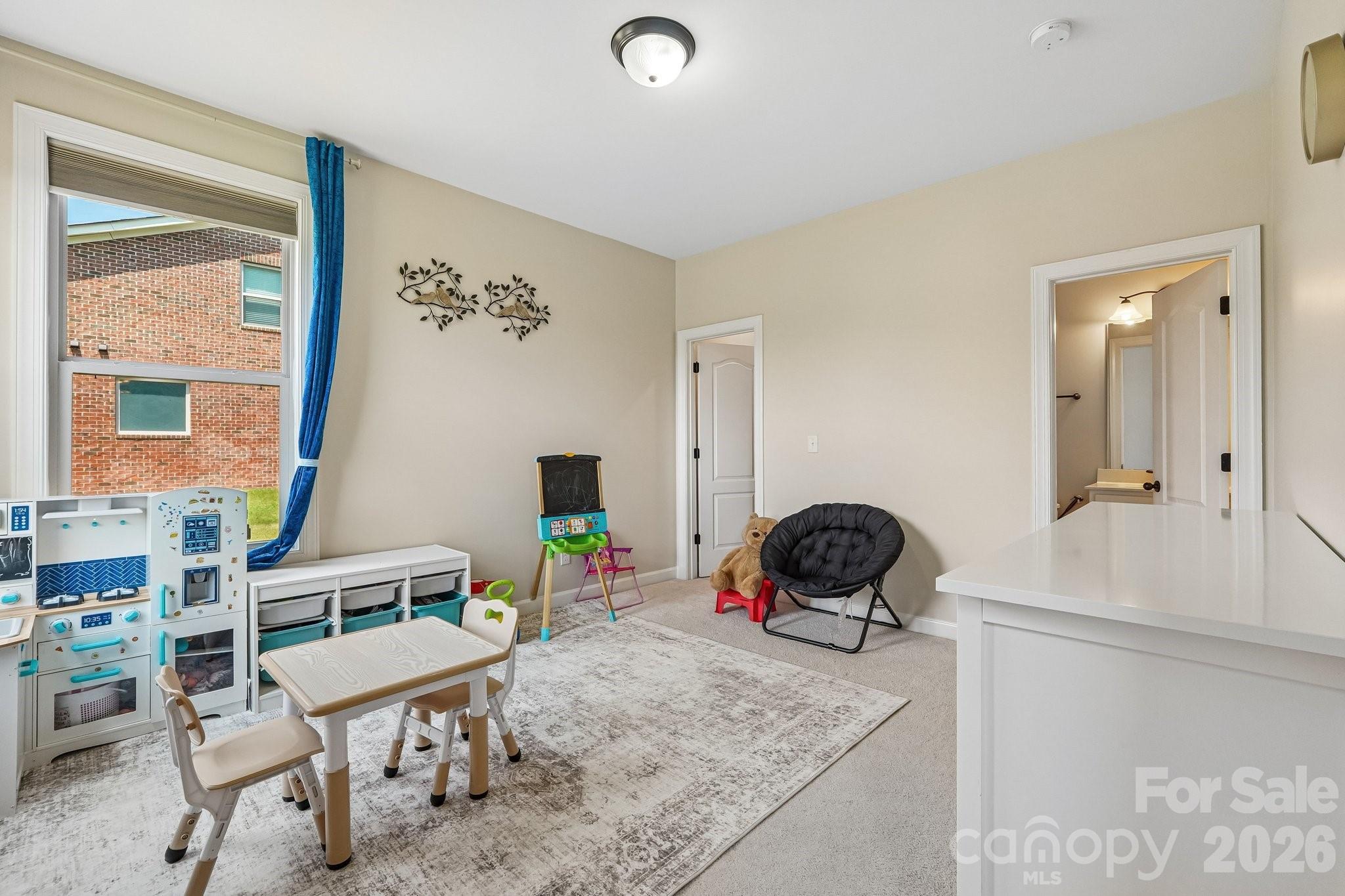 8337 Breton Way Property Photo 19
