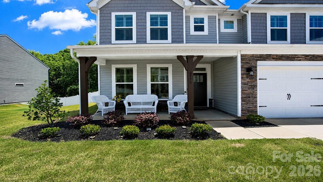 2176 Windley Drive Property Photo 3