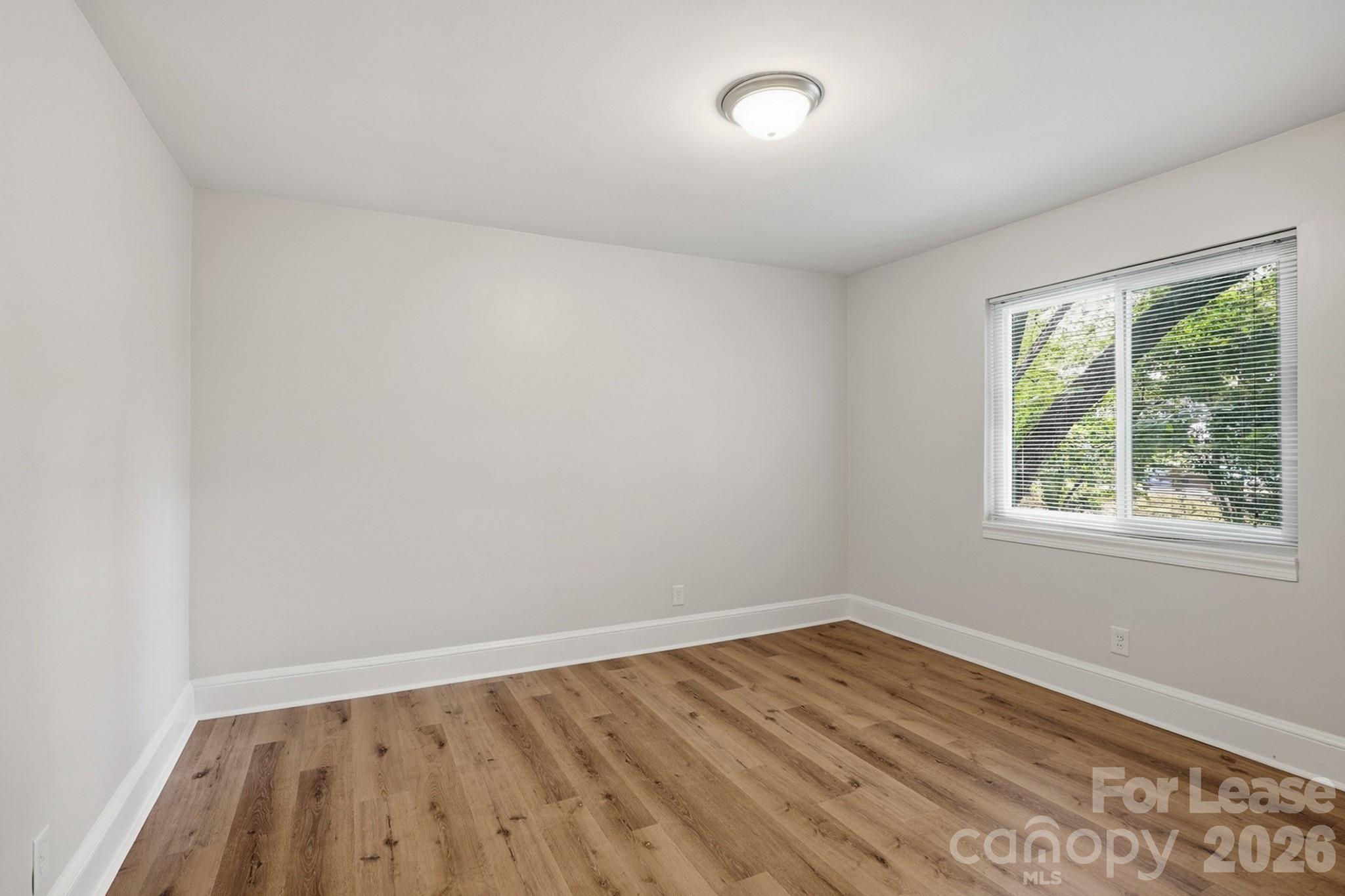 3101 Selwyn Avenue Property Photo 8