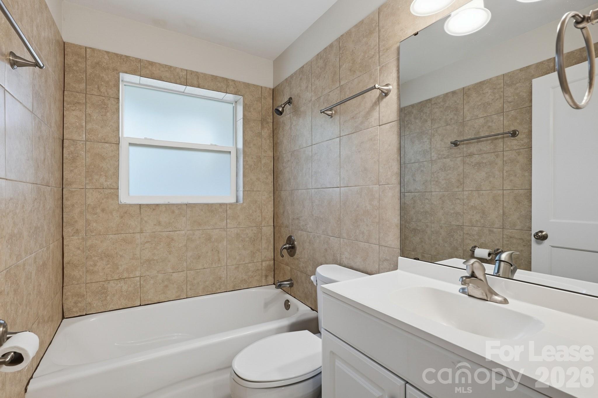 3101 Selwyn Avenue Property Photo 10
