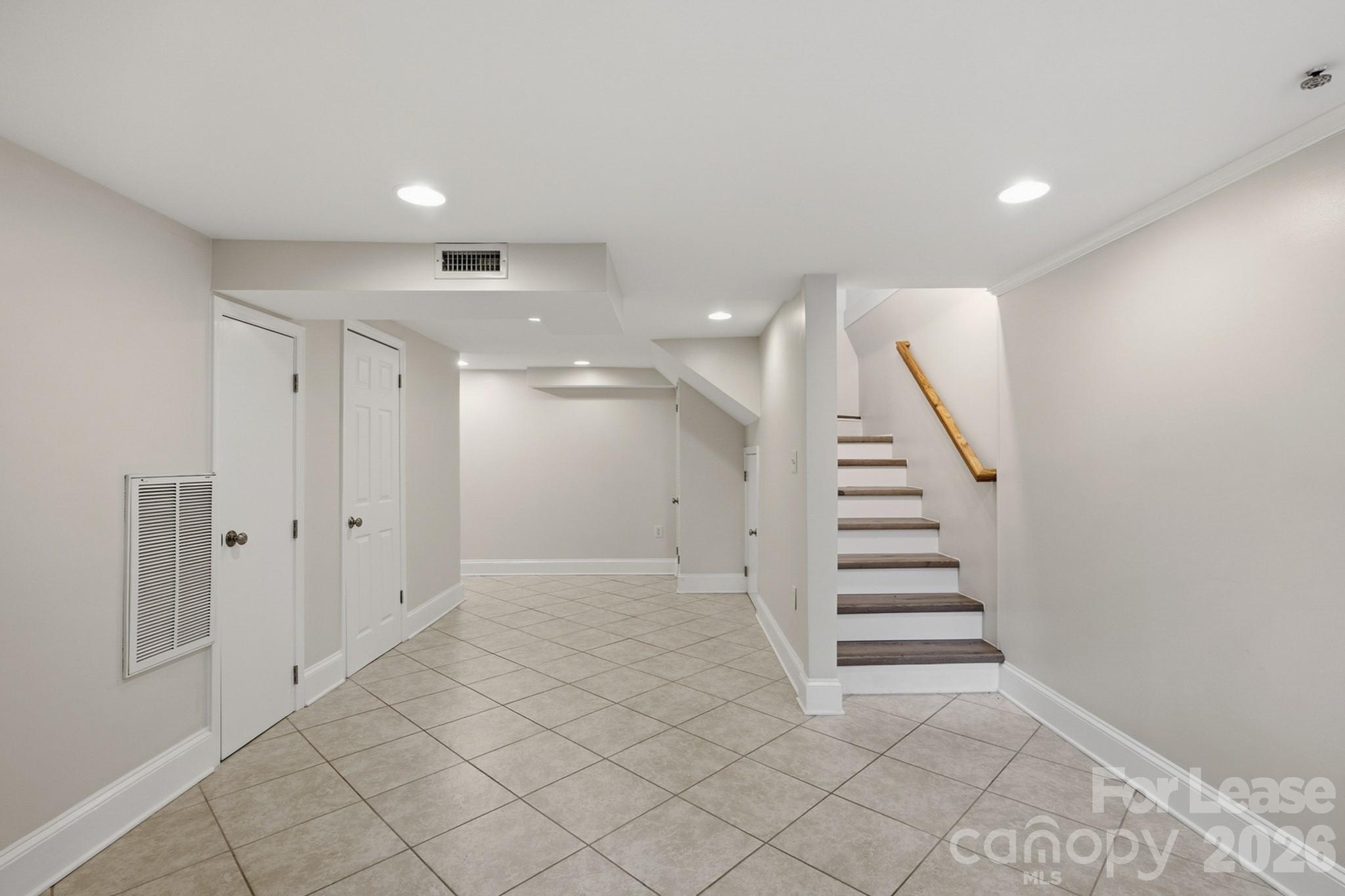 3101 Selwyn Avenue Property Photo 13