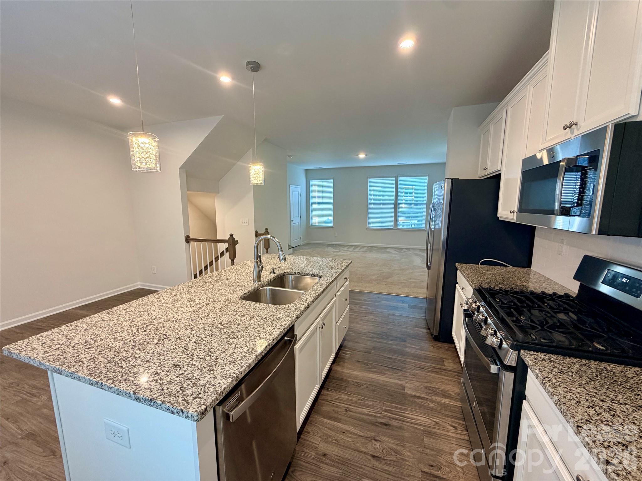 1214 Ashbury Street Property Photo 14