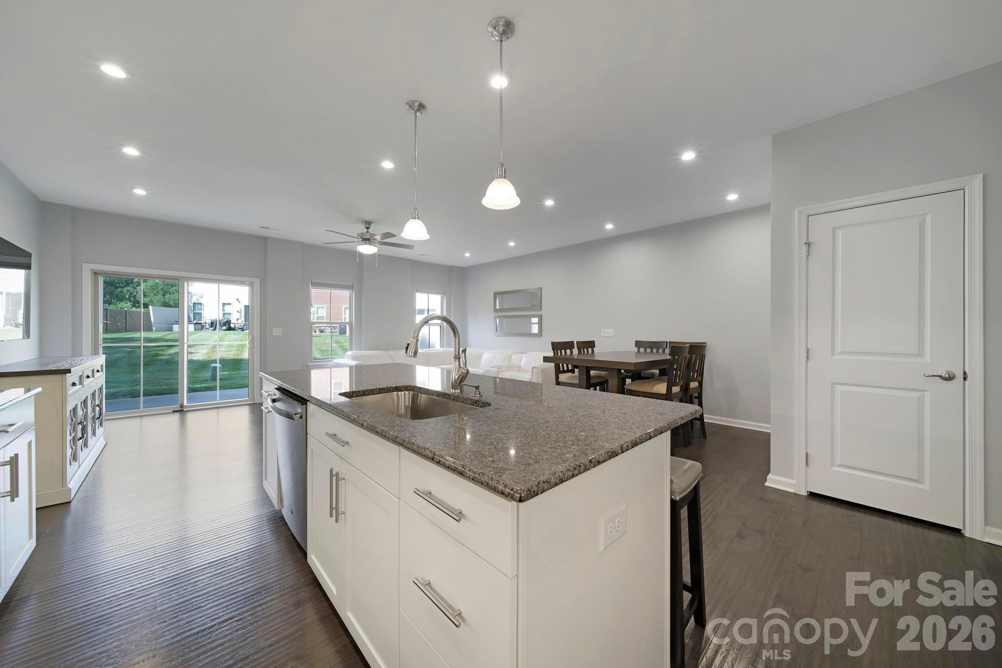 502 Park Meadows Drive 1009-c Property Photo 4