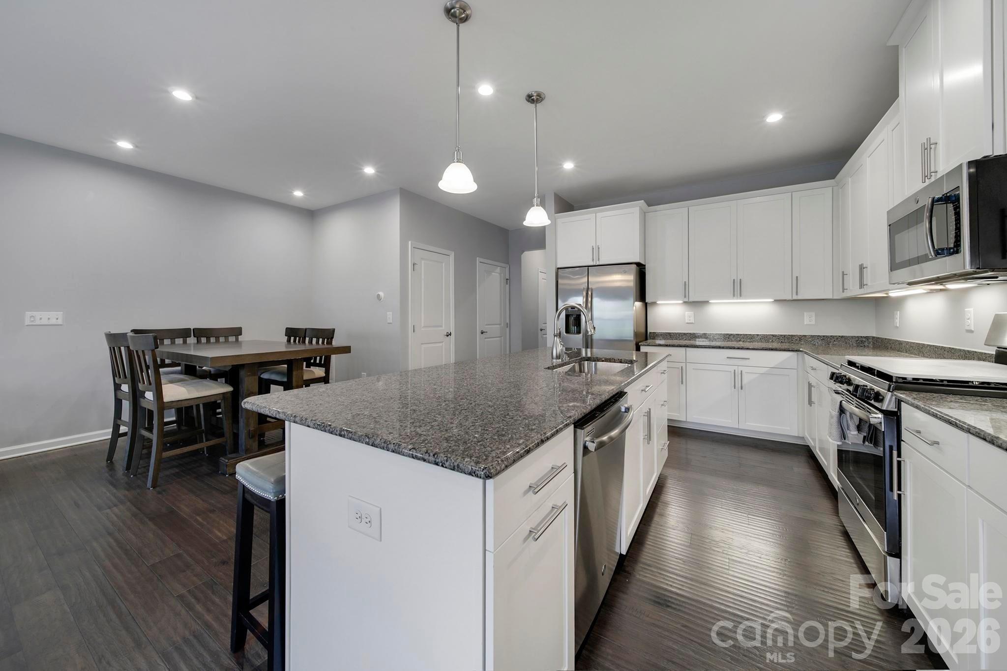 502 Park Meadows Drive 1009-c Property Photo 5