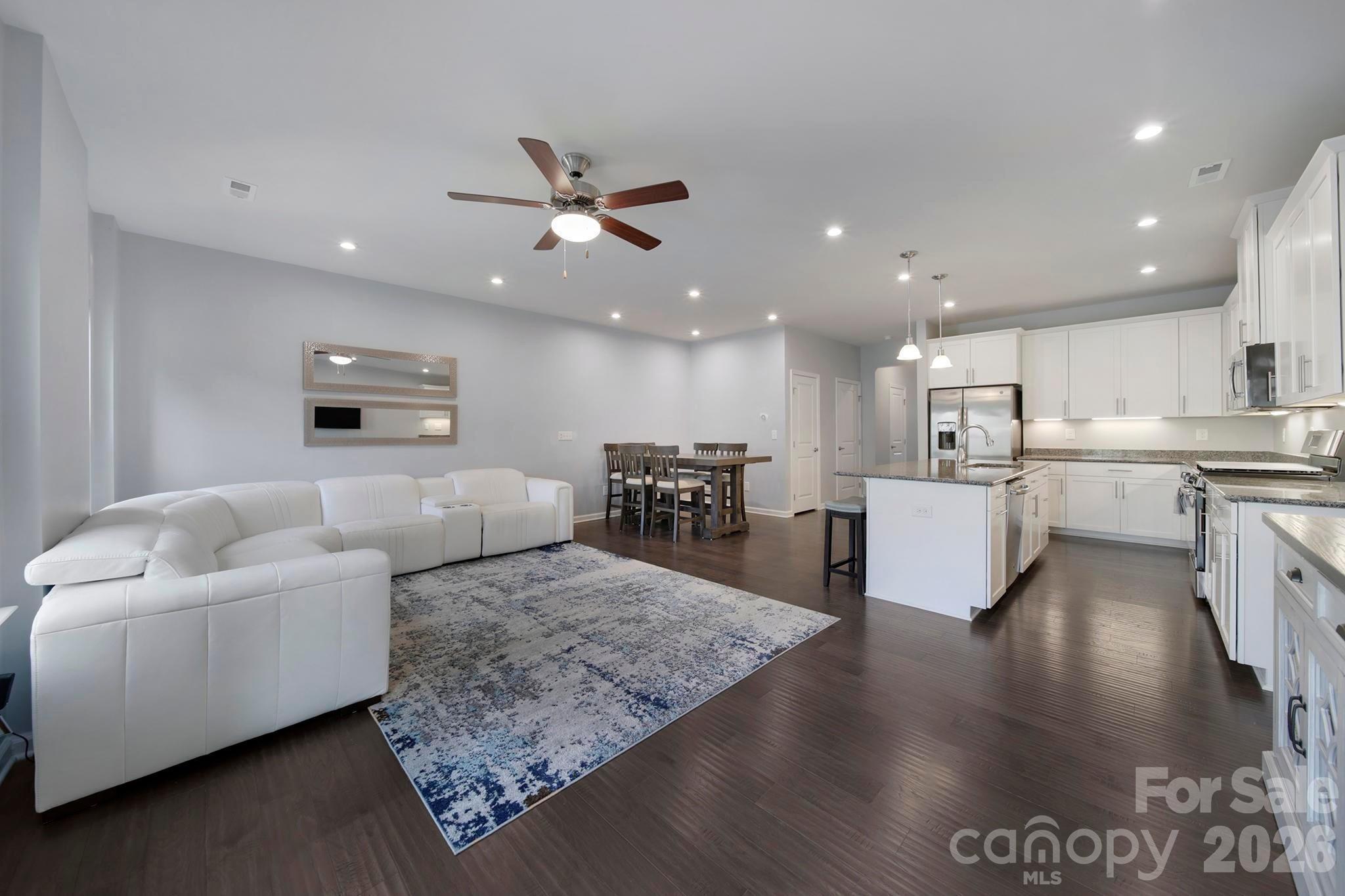 502 Park Meadows Drive 1009-c Property Photo 10