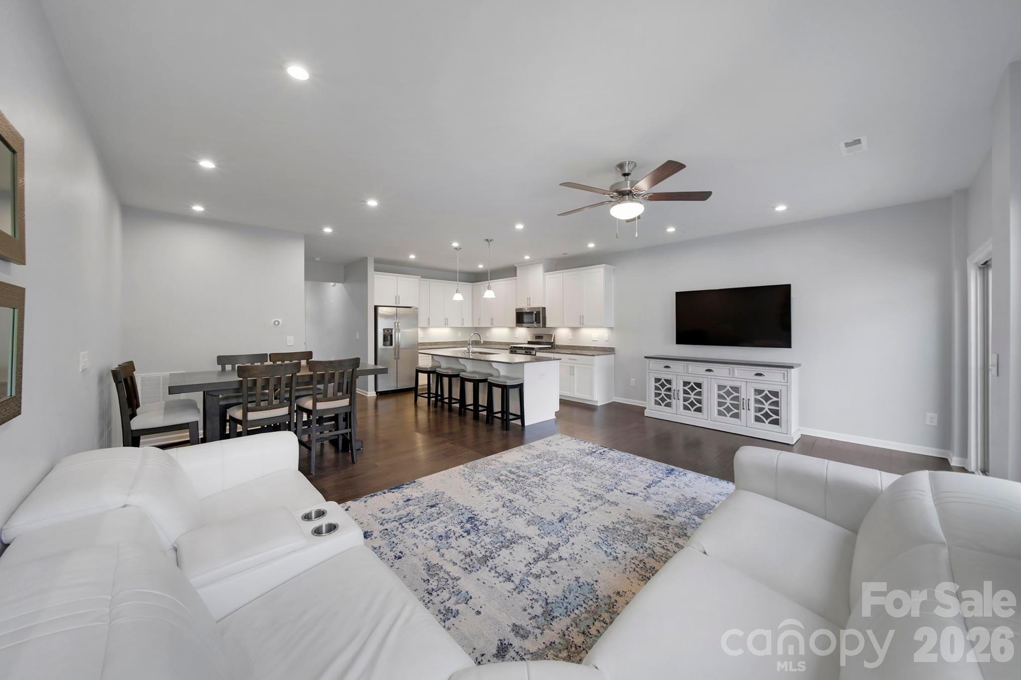 502 Park Meadows Drive 1009-c Property Photo 11