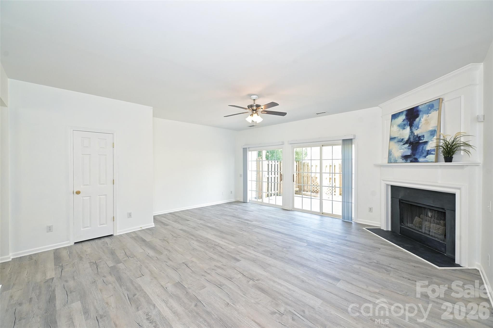 3160 Mannington Drive Property Photo 3