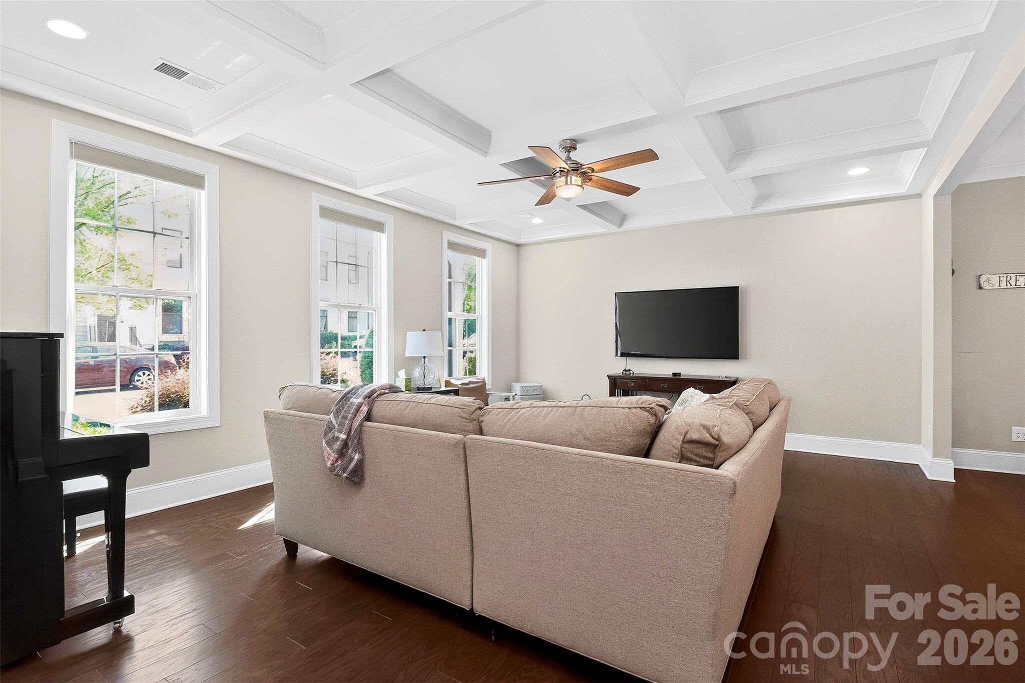 115 Mint Avenue D Property Photo 6