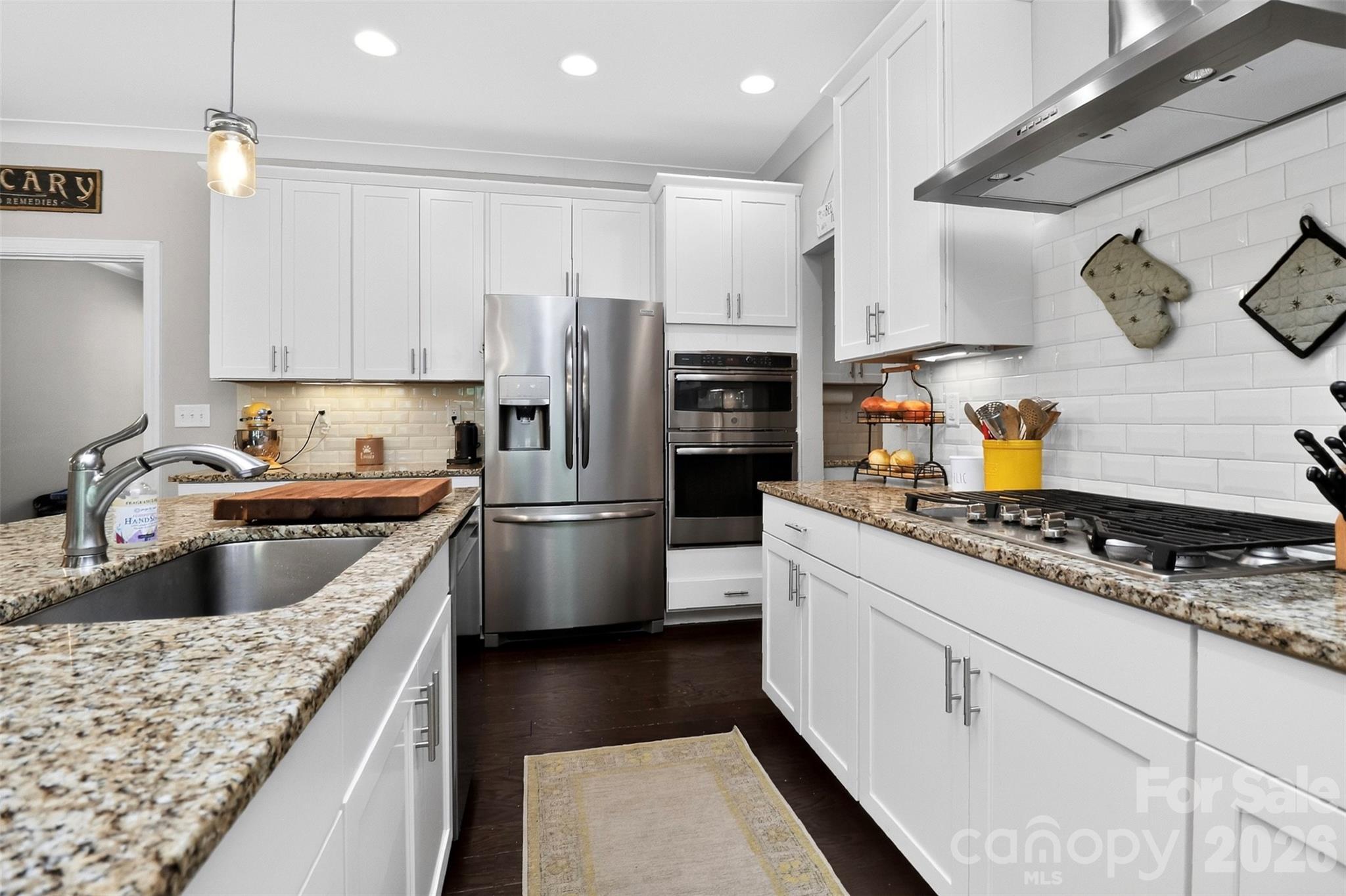 115 Mint Avenue D Property Photo 13