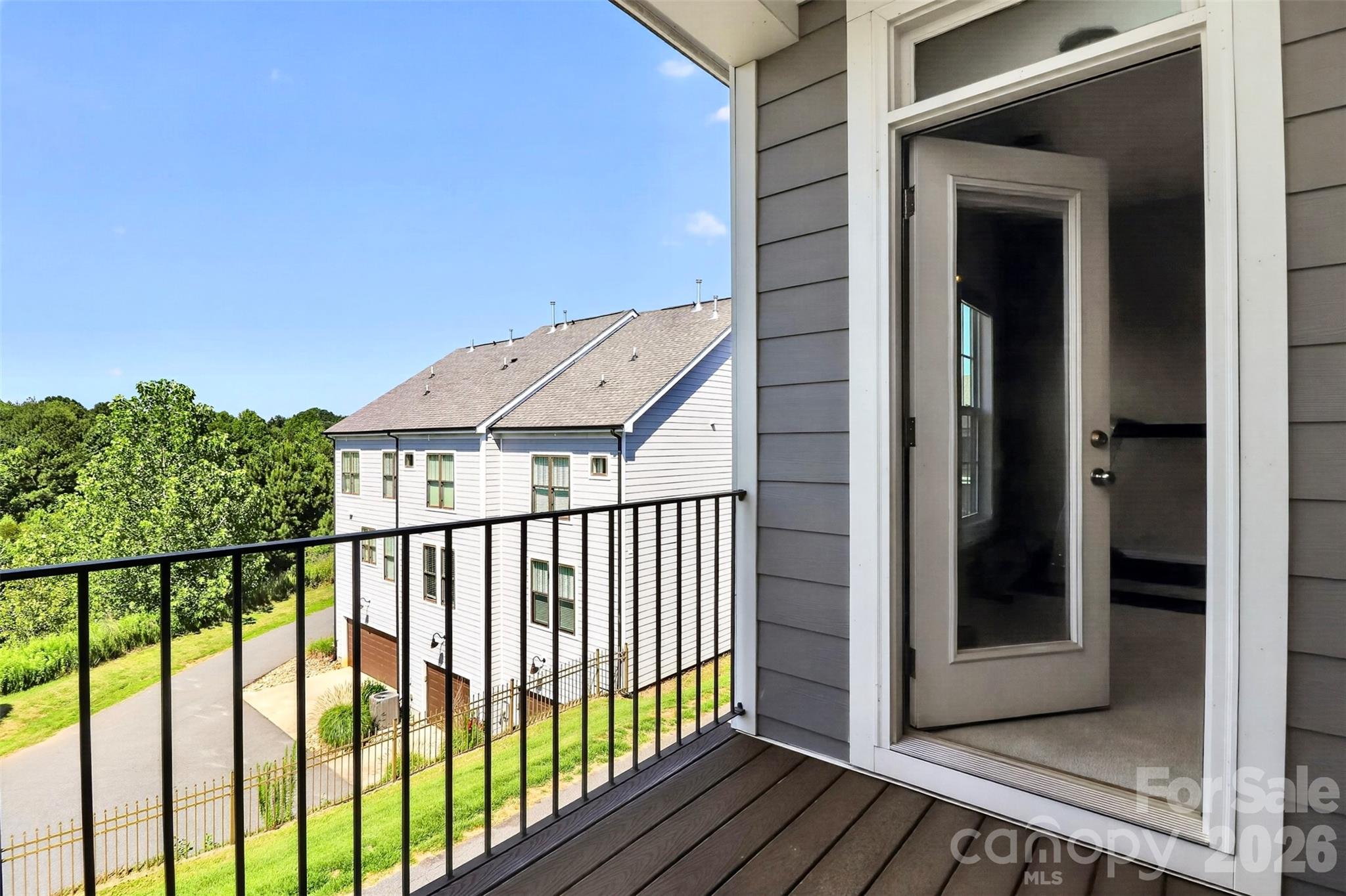 115 Mint Avenue D Property Photo 33