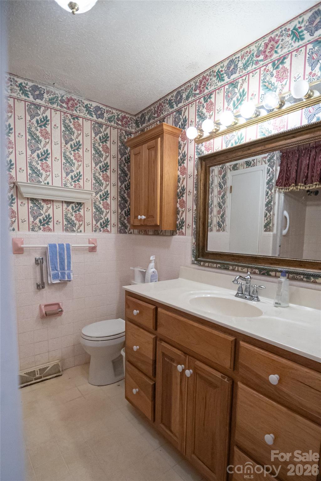 6000 George Hildebran School Road Property Photo 20