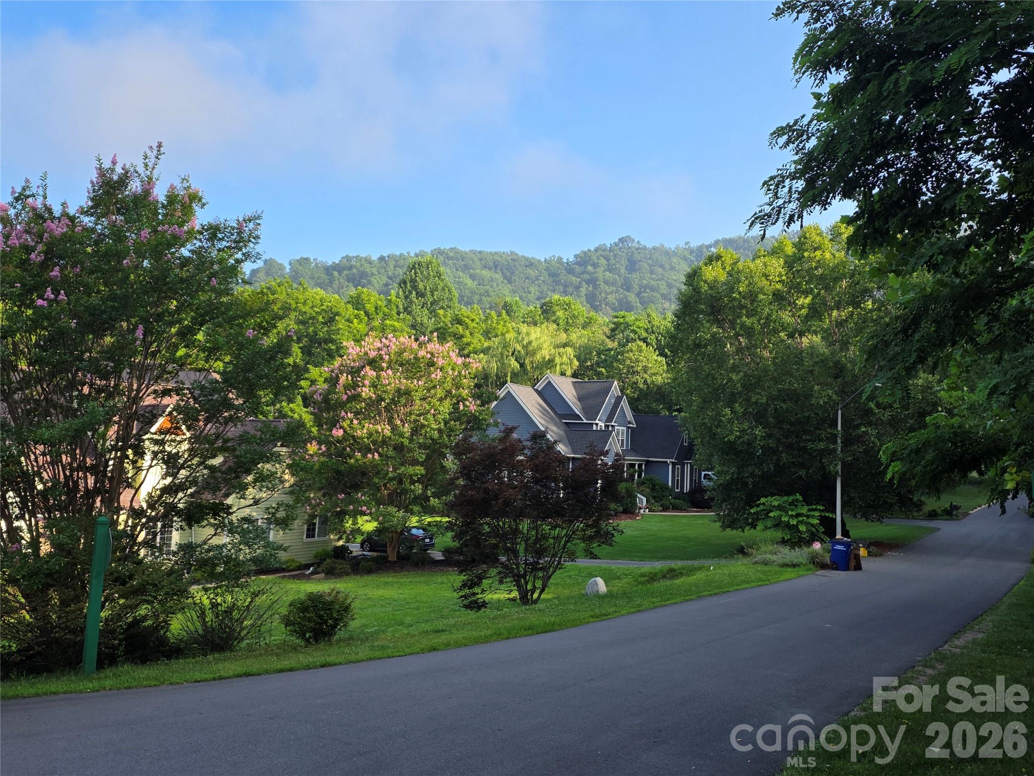 16 Courseview Drive Property Photo 8