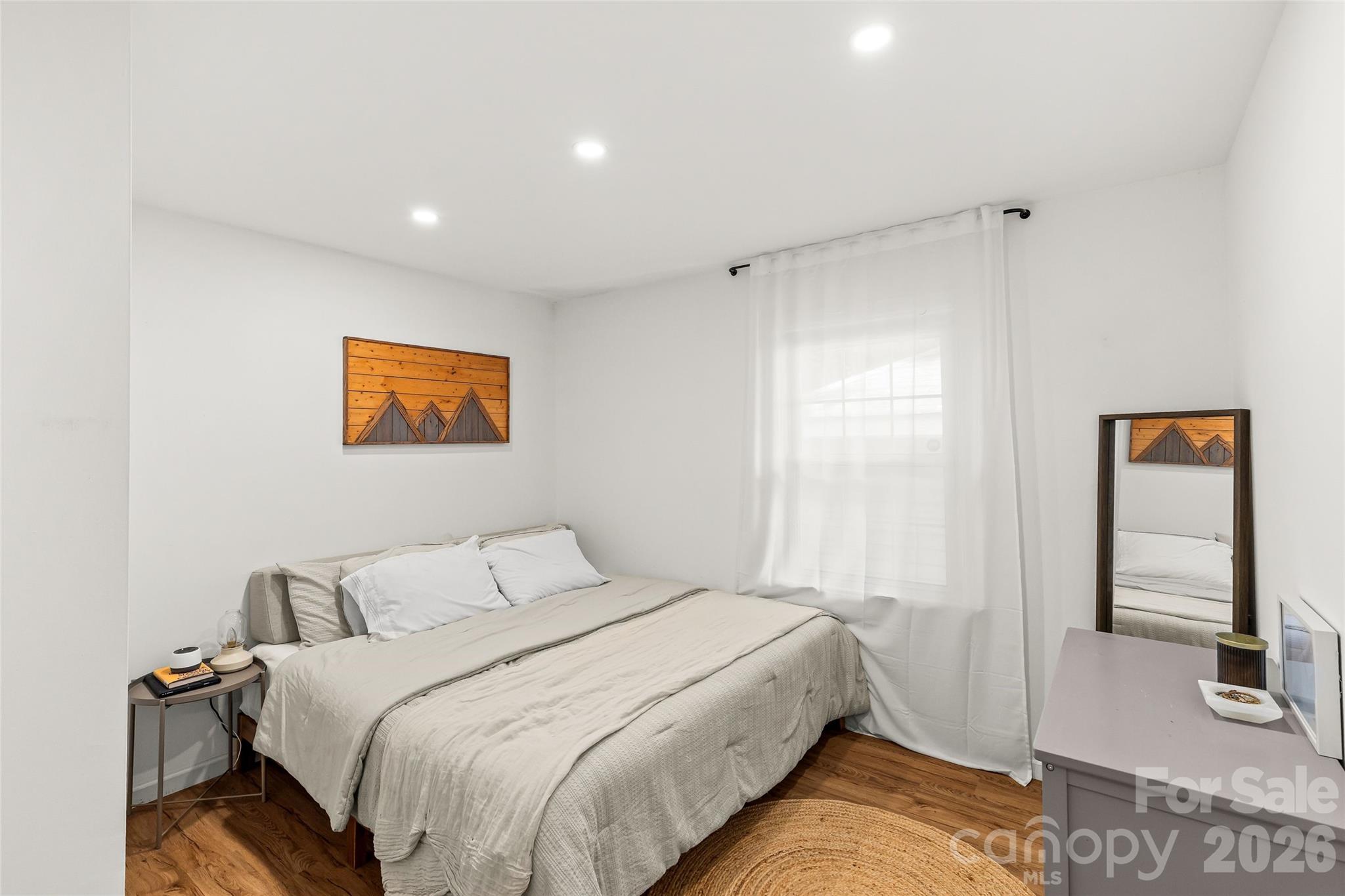 3900 Dunwoody Drive Property Photo 11