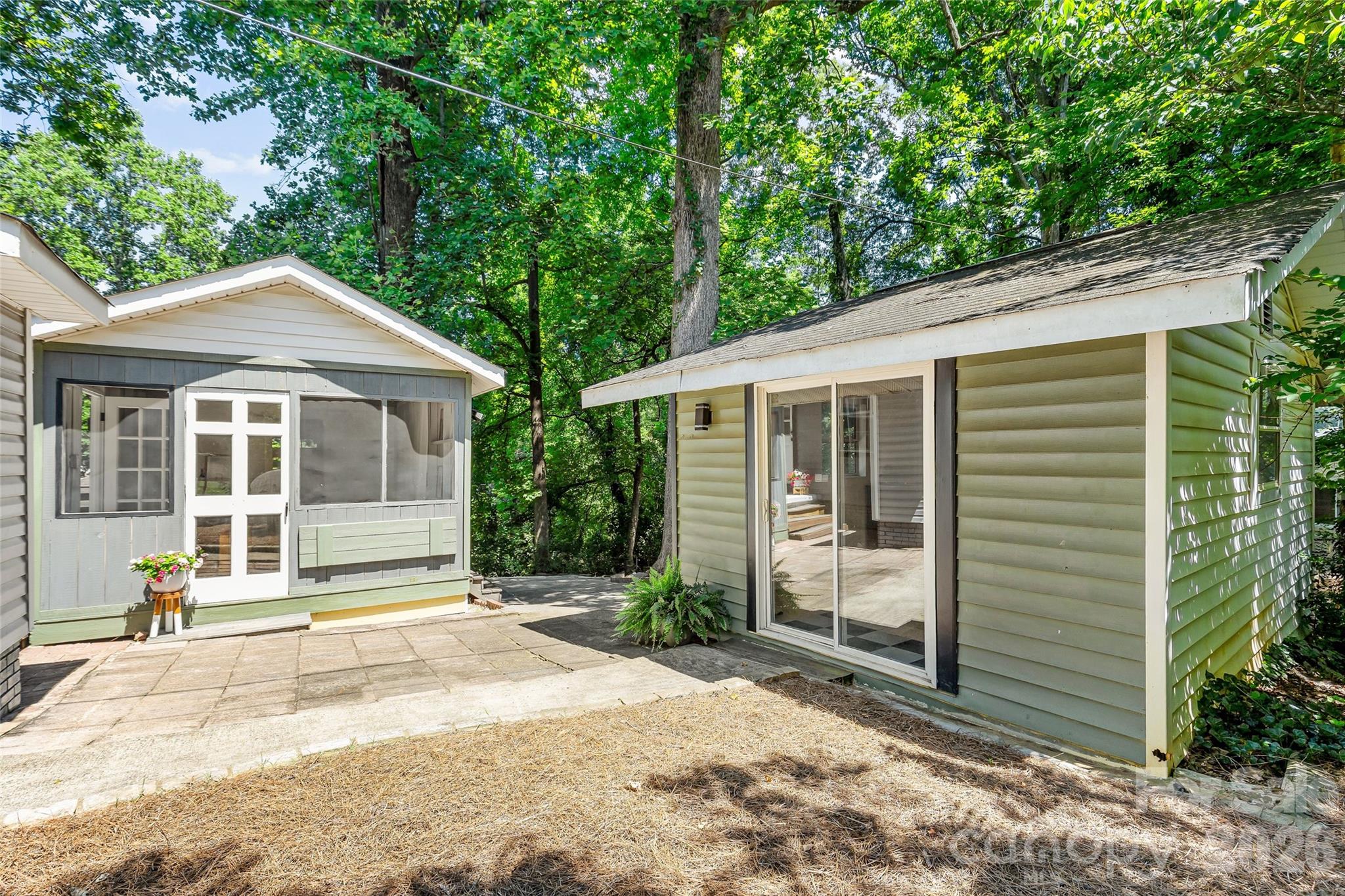 3900 Dunwoody Drive Property Photo 23