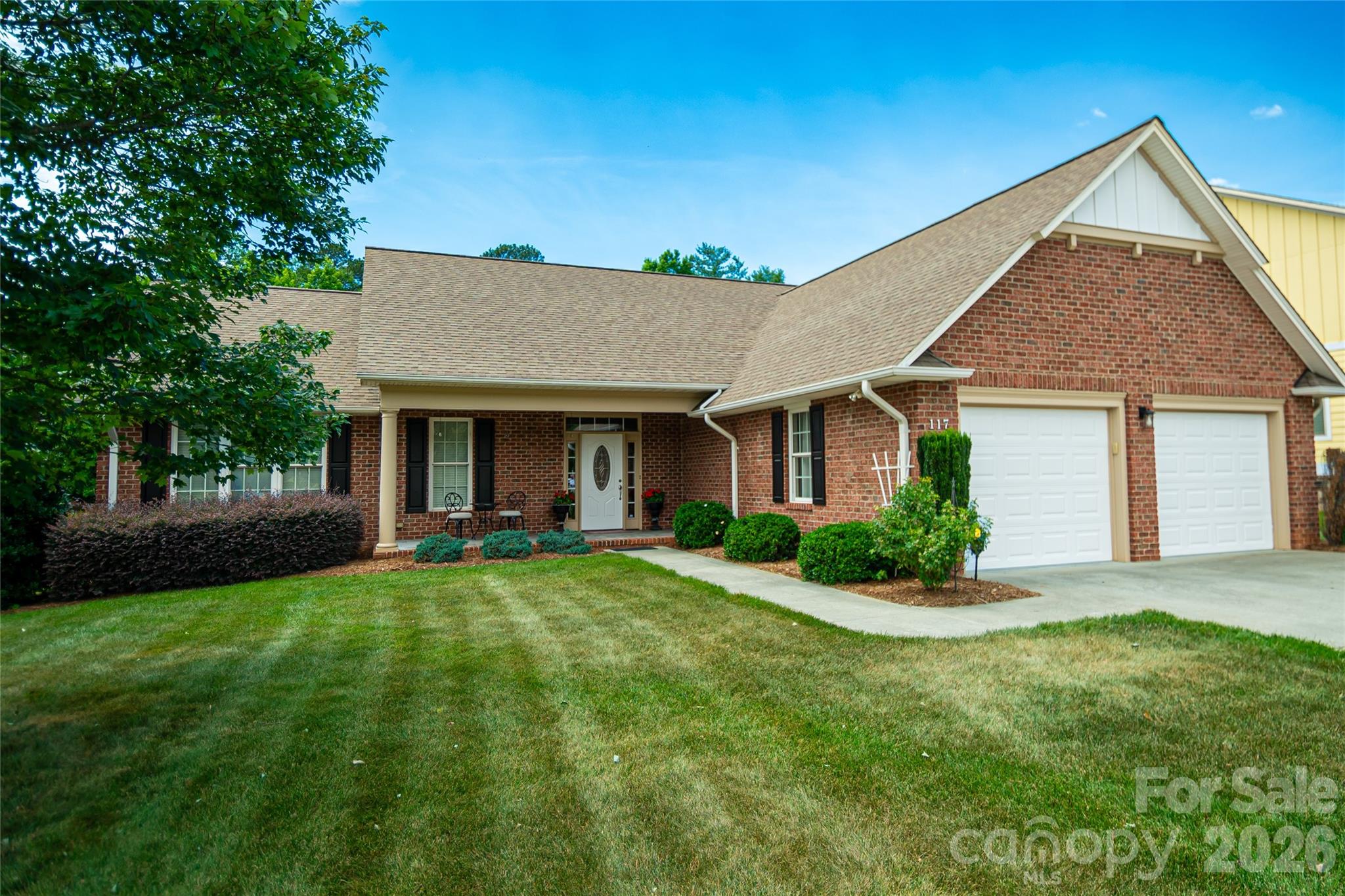 117 Beechmont Drive Property Photo 1