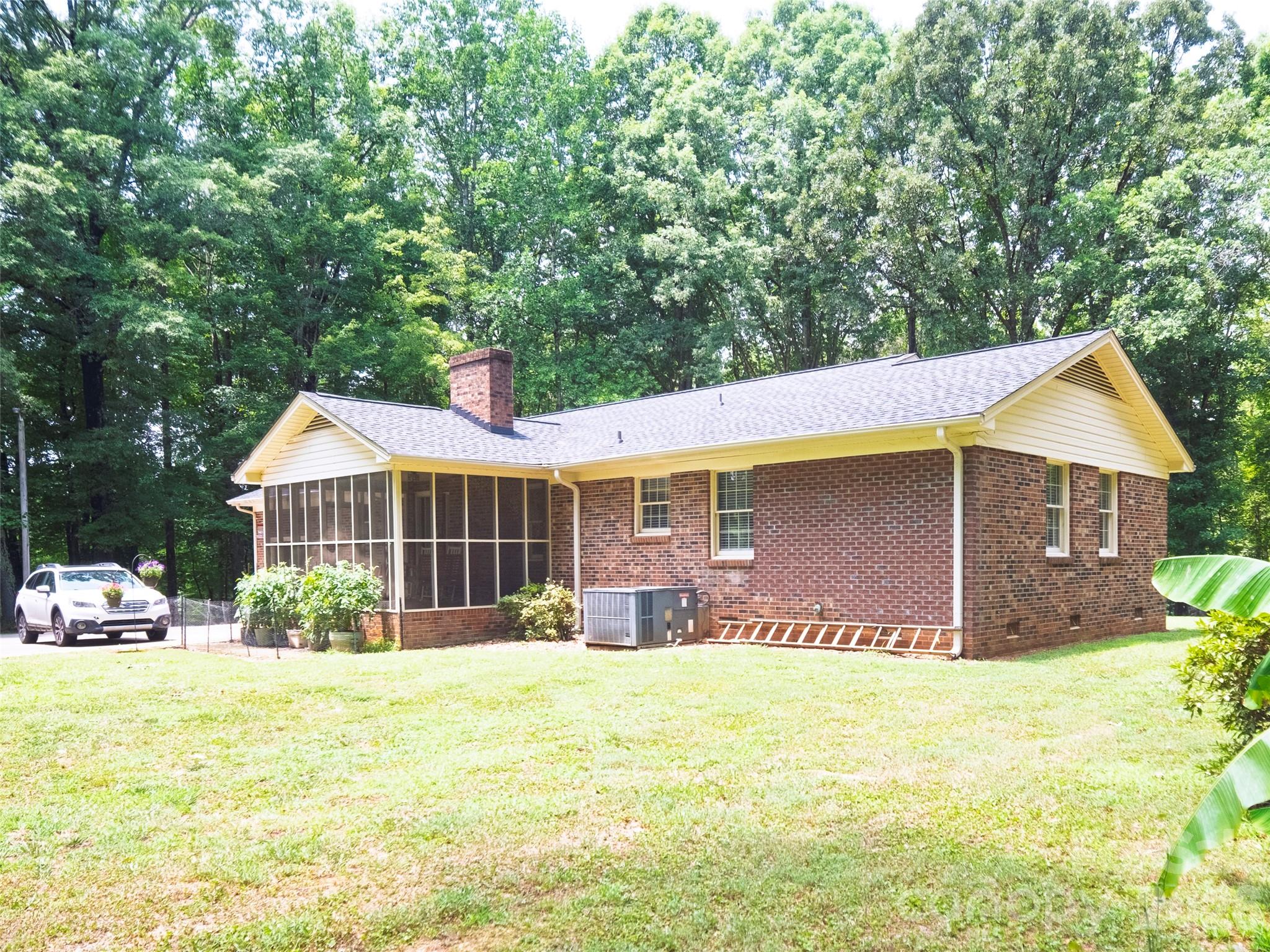 607 Bethany Road Property Photo 6