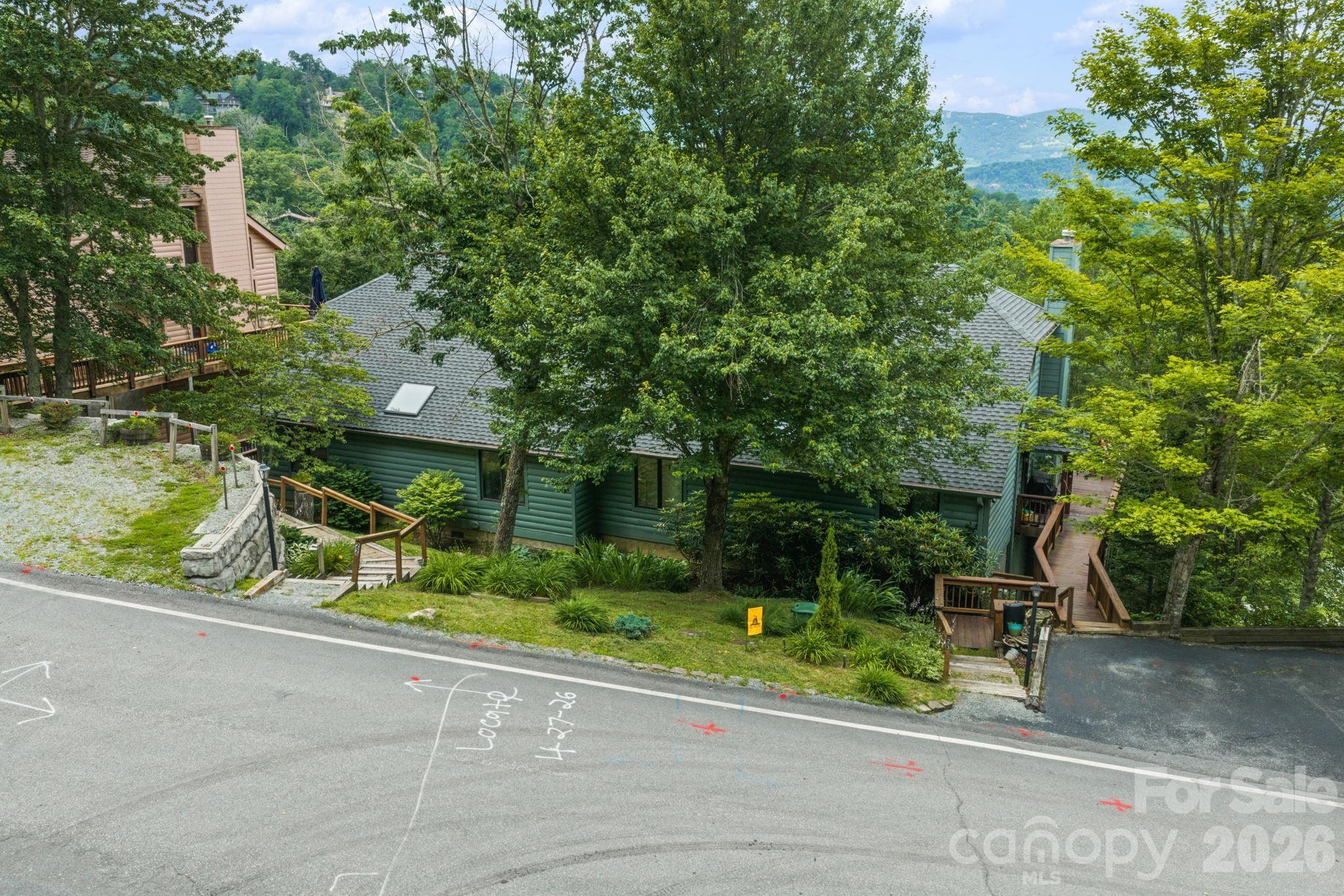 218 Slope View Drive 22 Property Photo 36