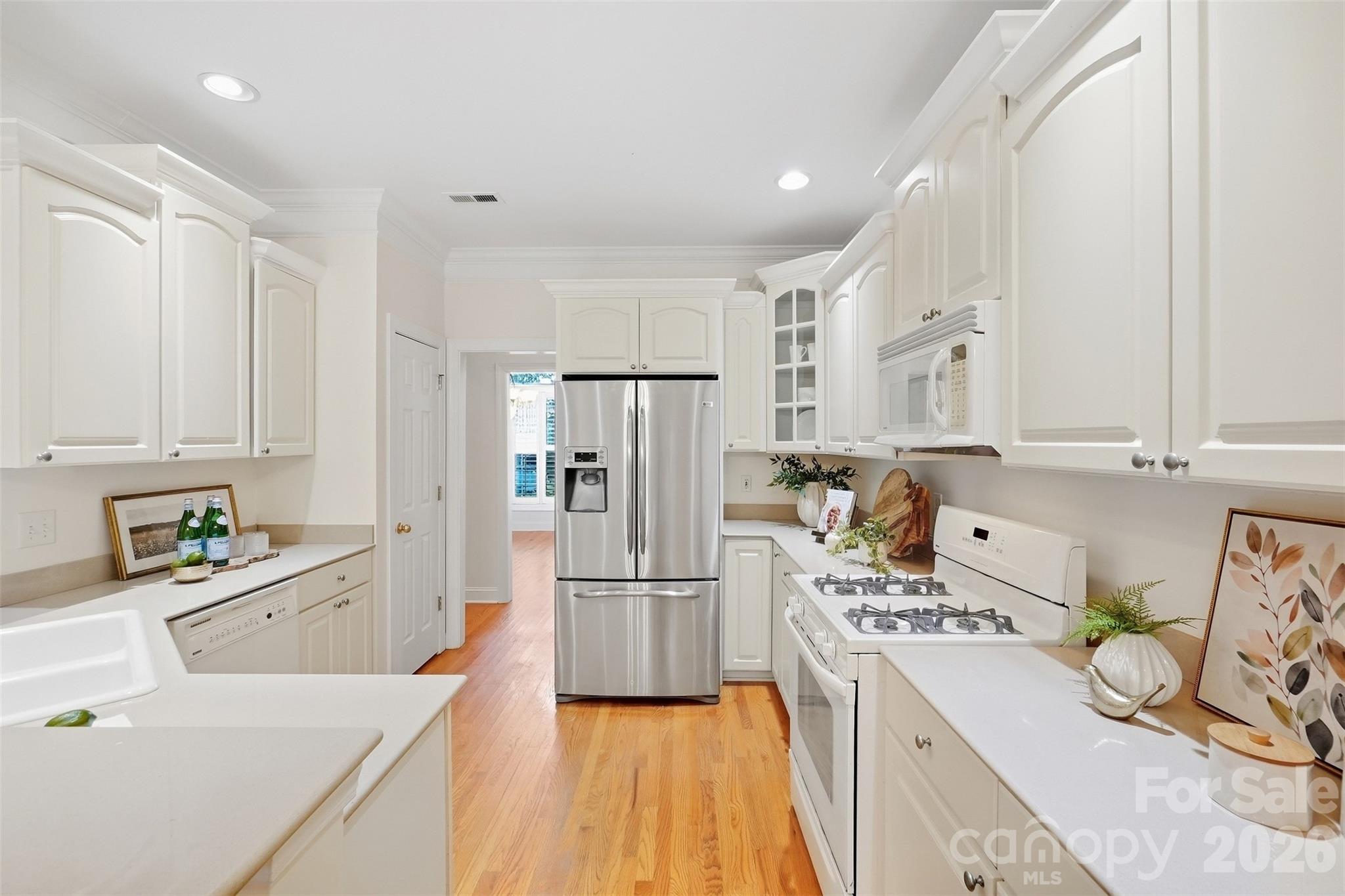 1366 Crown Ridge Drive Property Photo 14