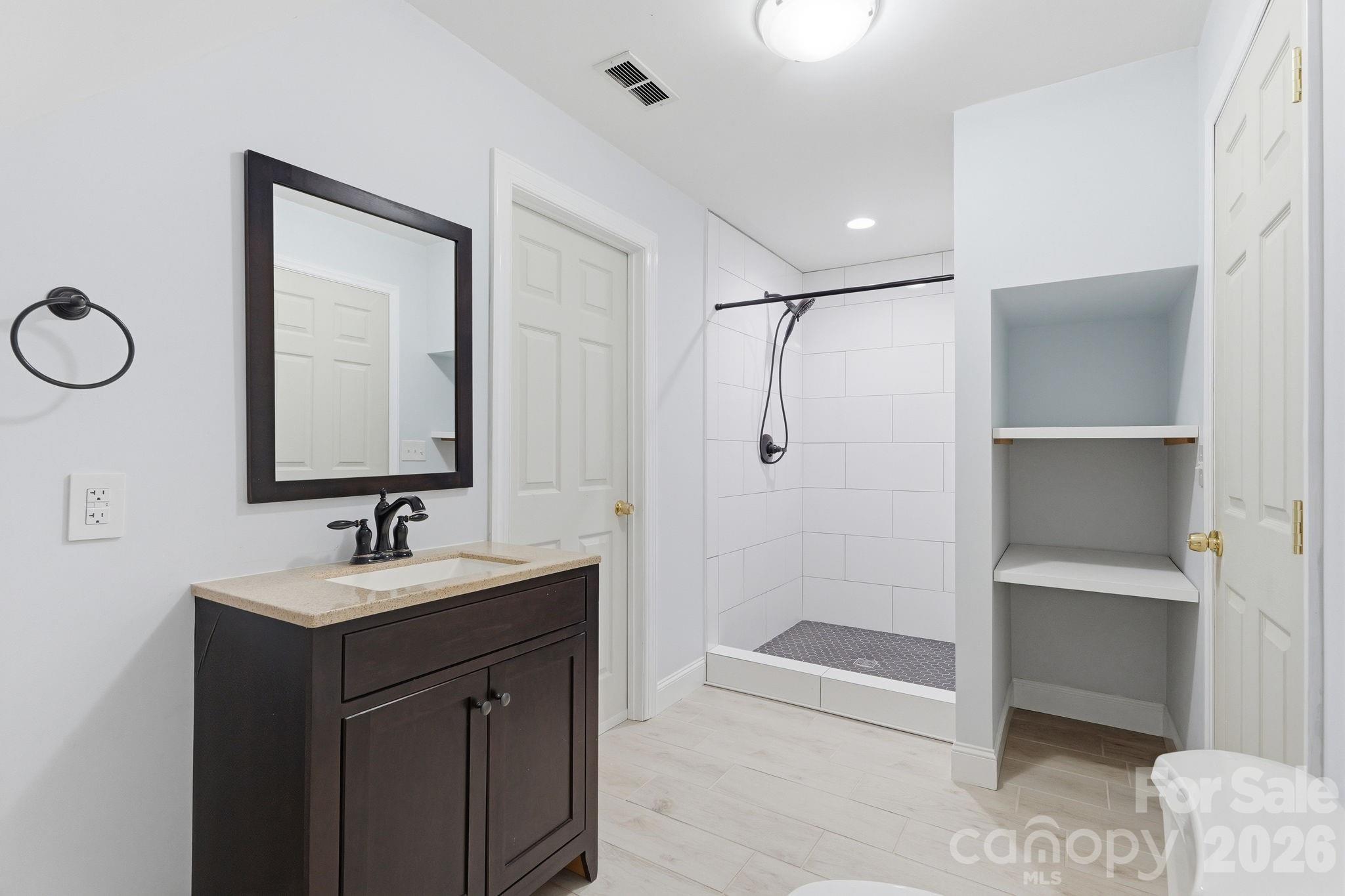 1366 Crown Ridge Drive Property Photo 33