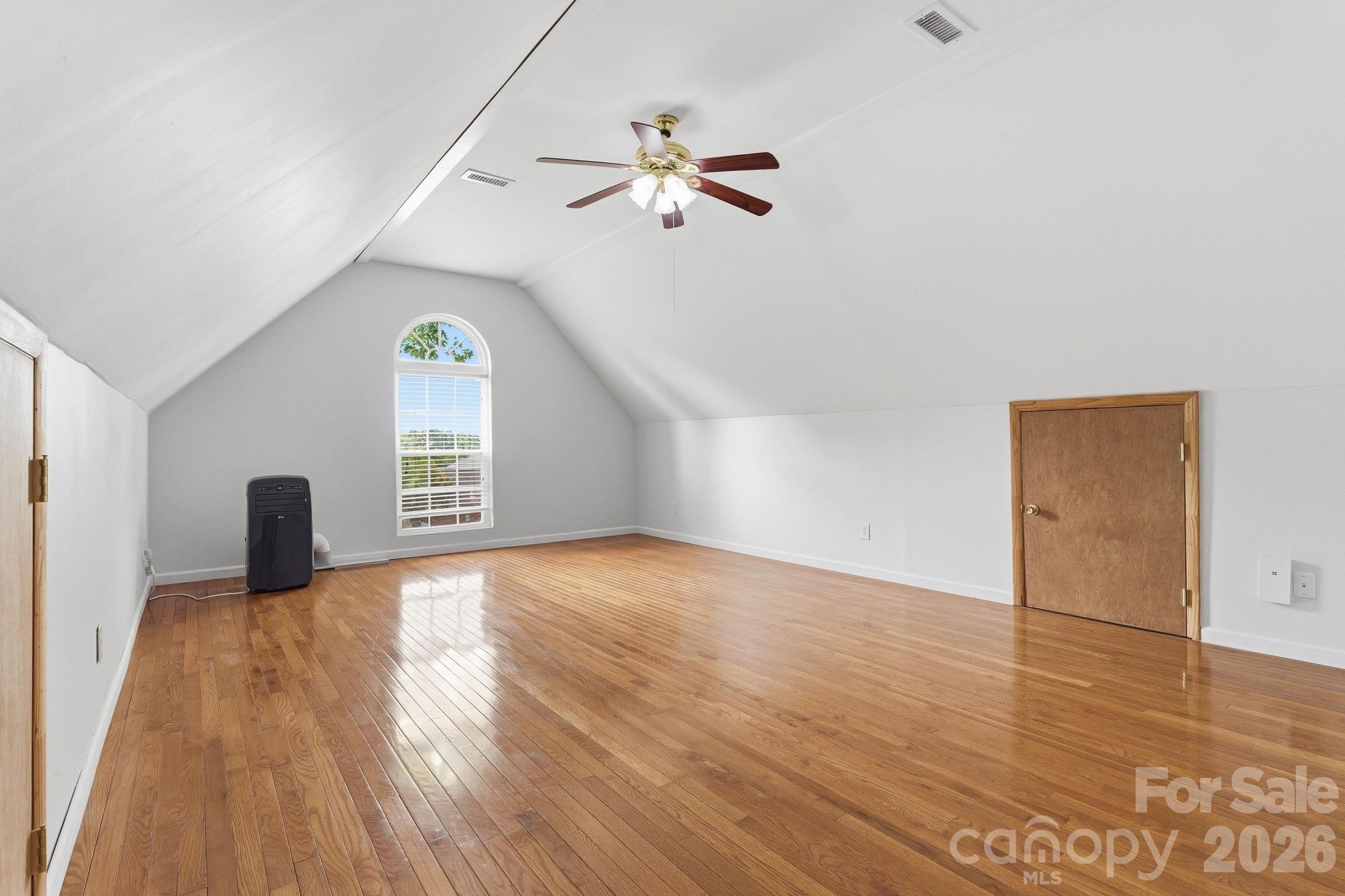 1366 Crown Ridge Drive Property Photo 34