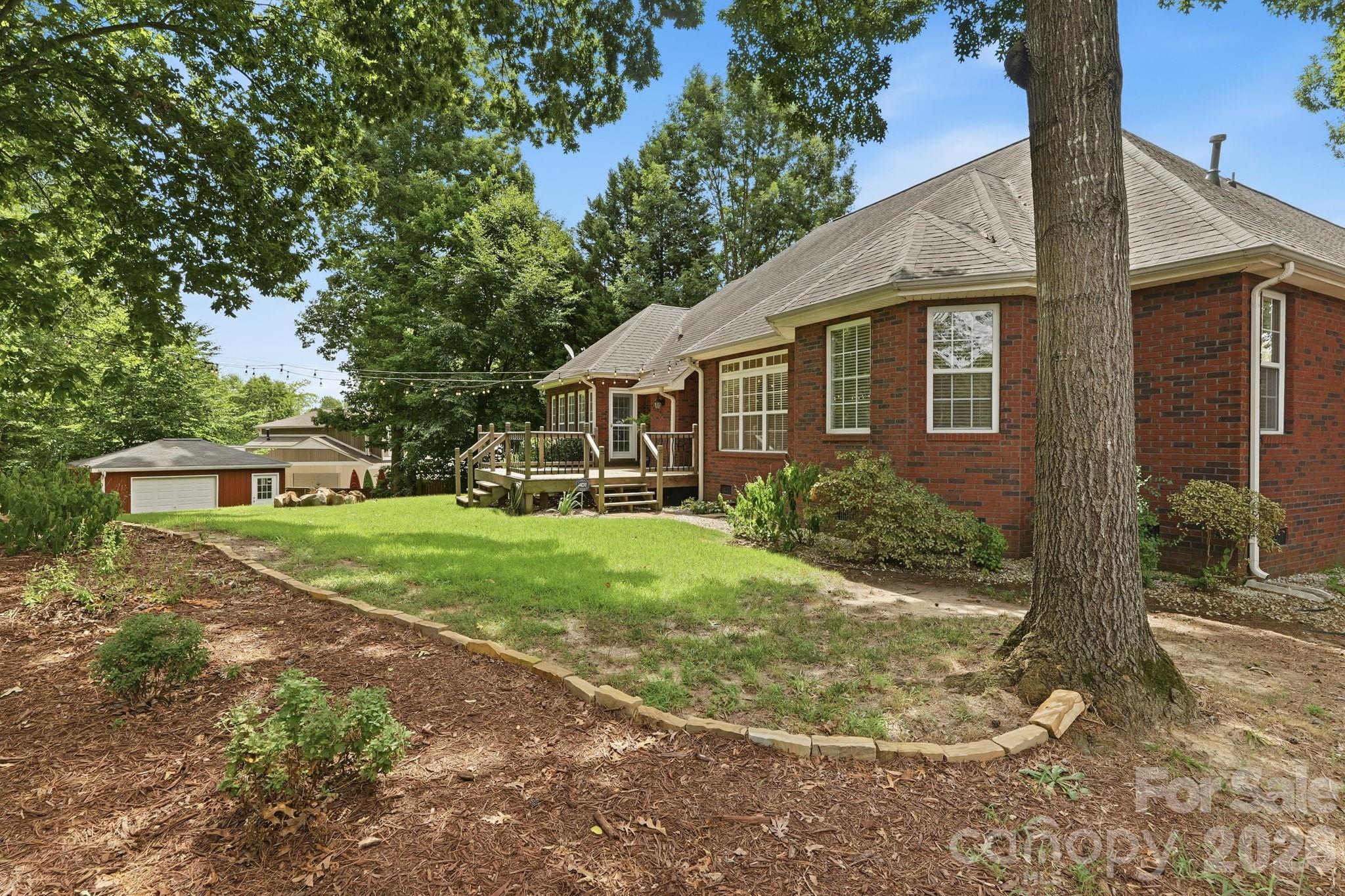 1366 Crown Ridge Drive Property Photo 39