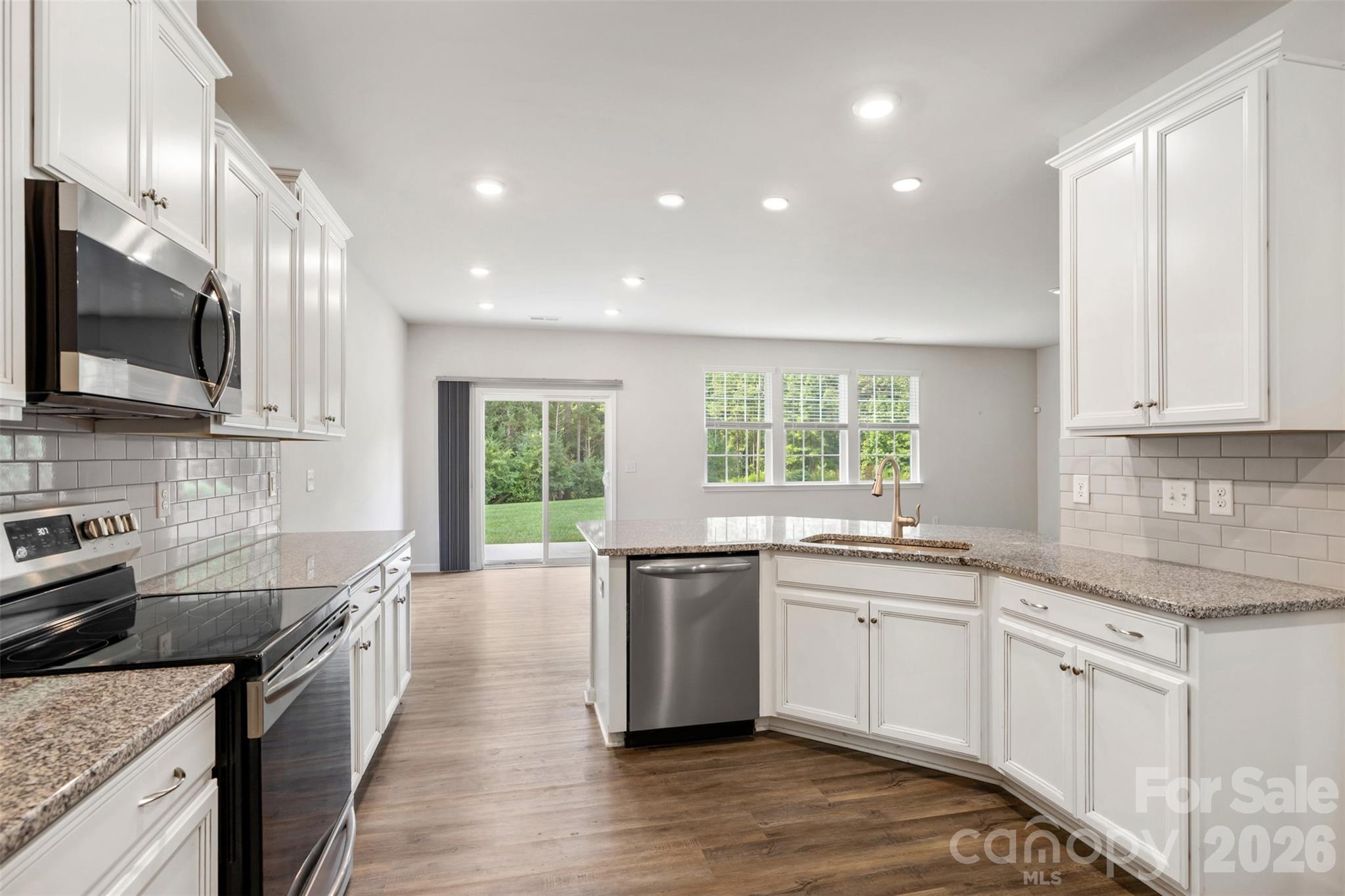 3307 Sand Post Oak Court Property Photo 4