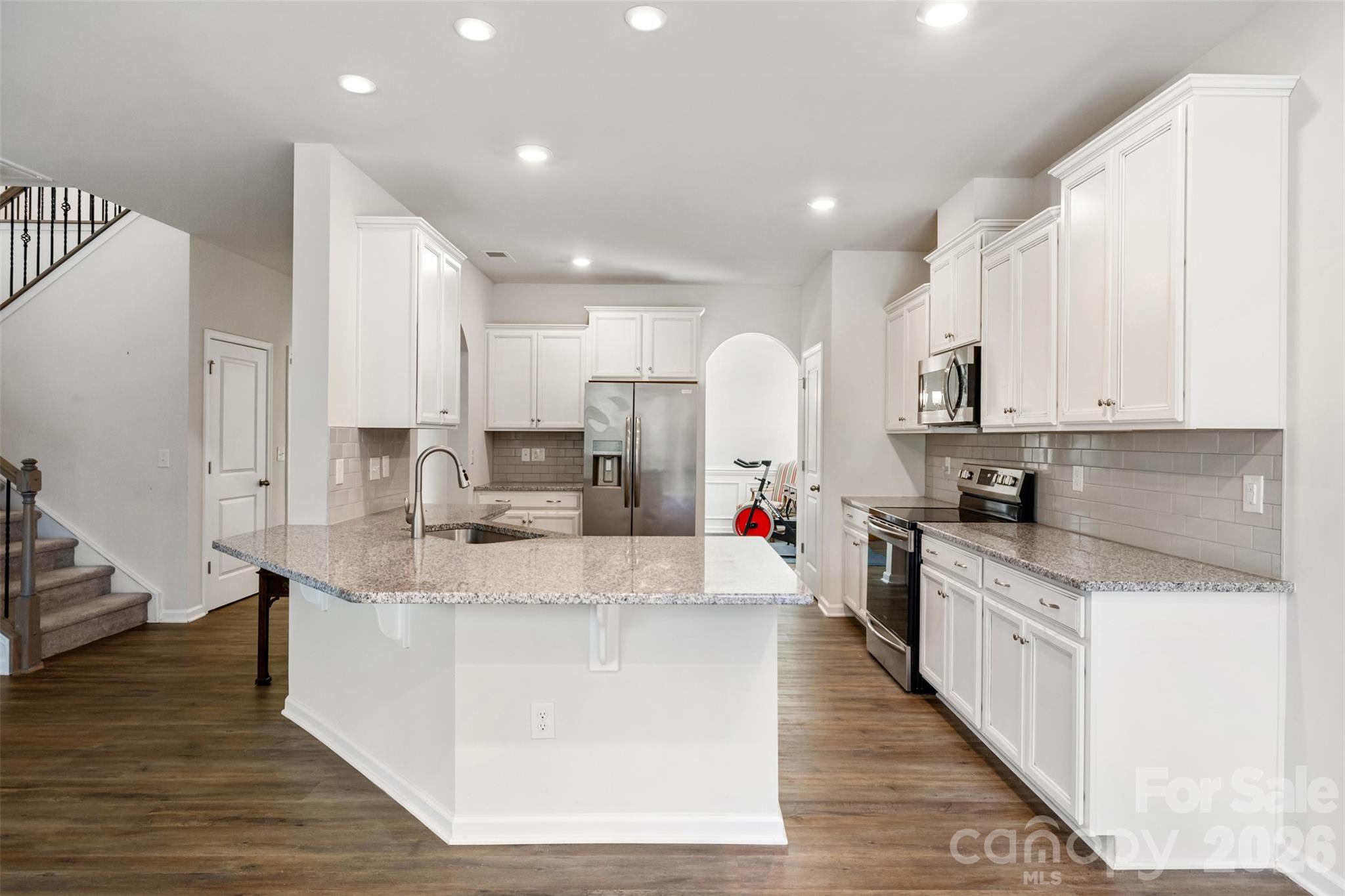 3307 Sand Post Oak Court Property Photo 5