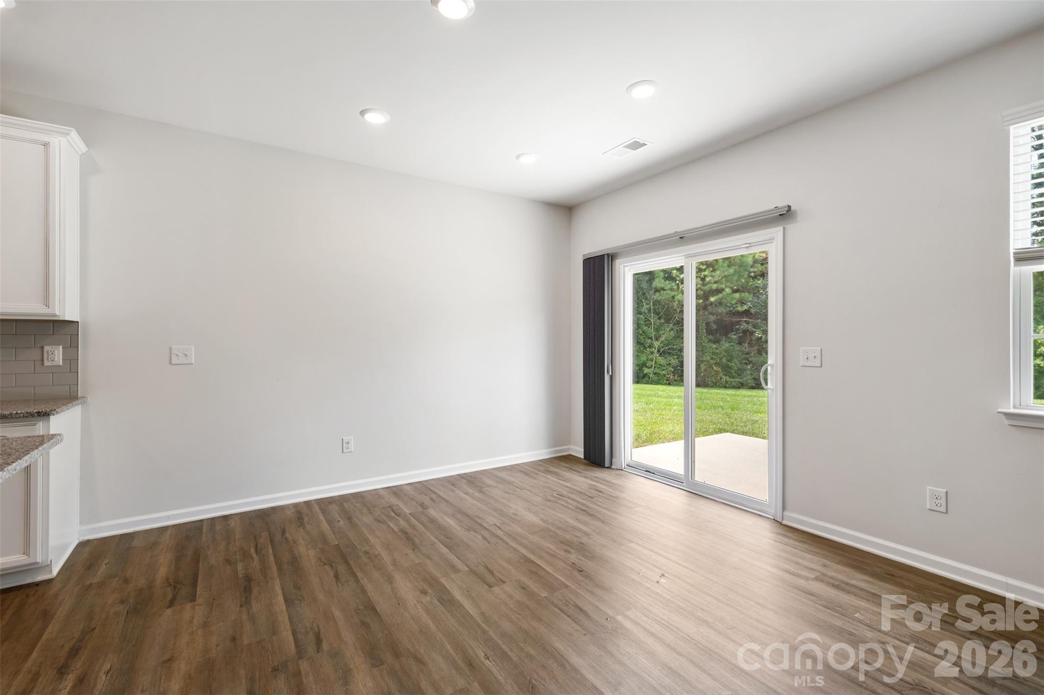 3307 Sand Post Oak Court Property Photo 12