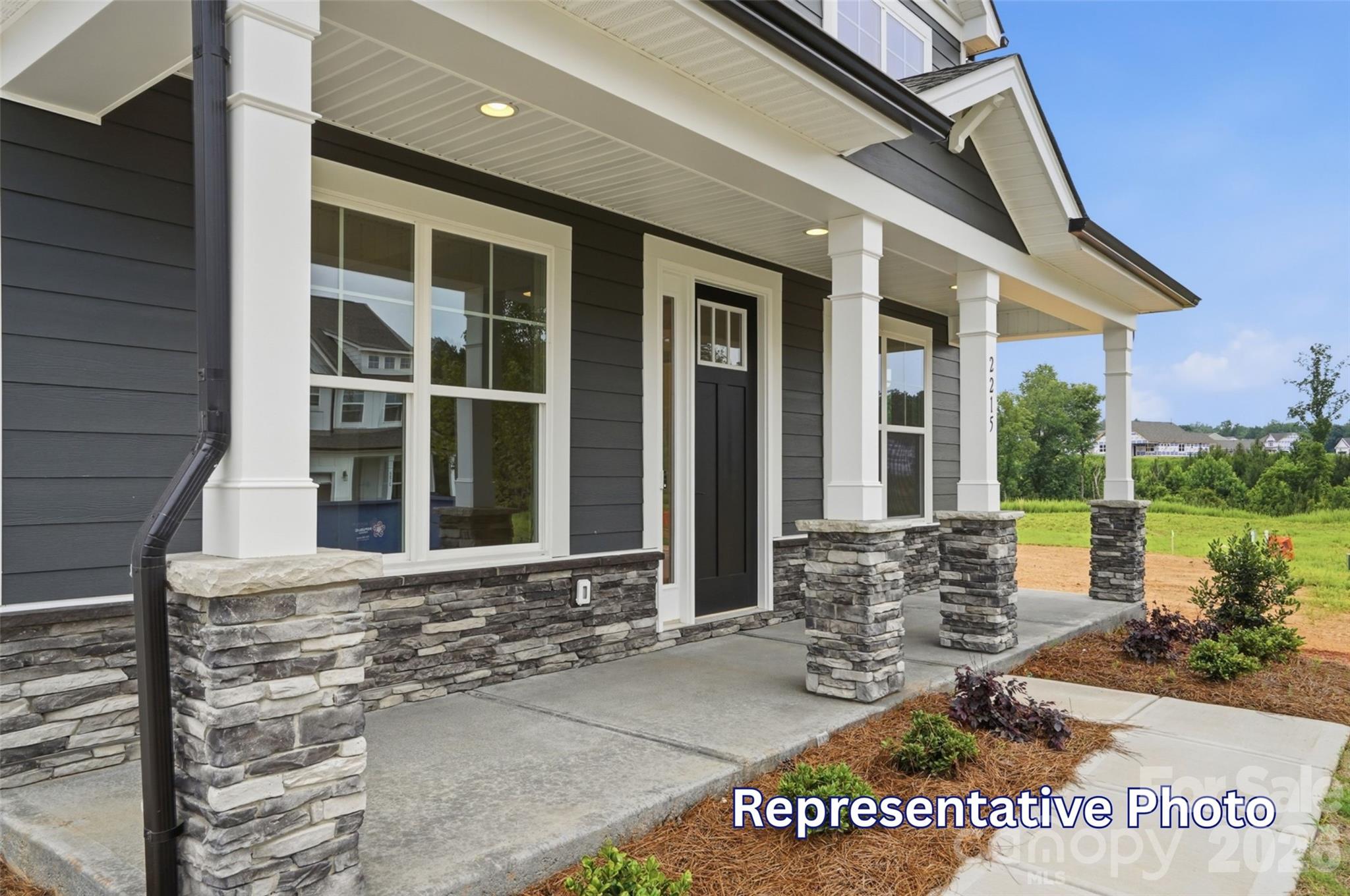 2215 Caravan Lane Property Photo 3